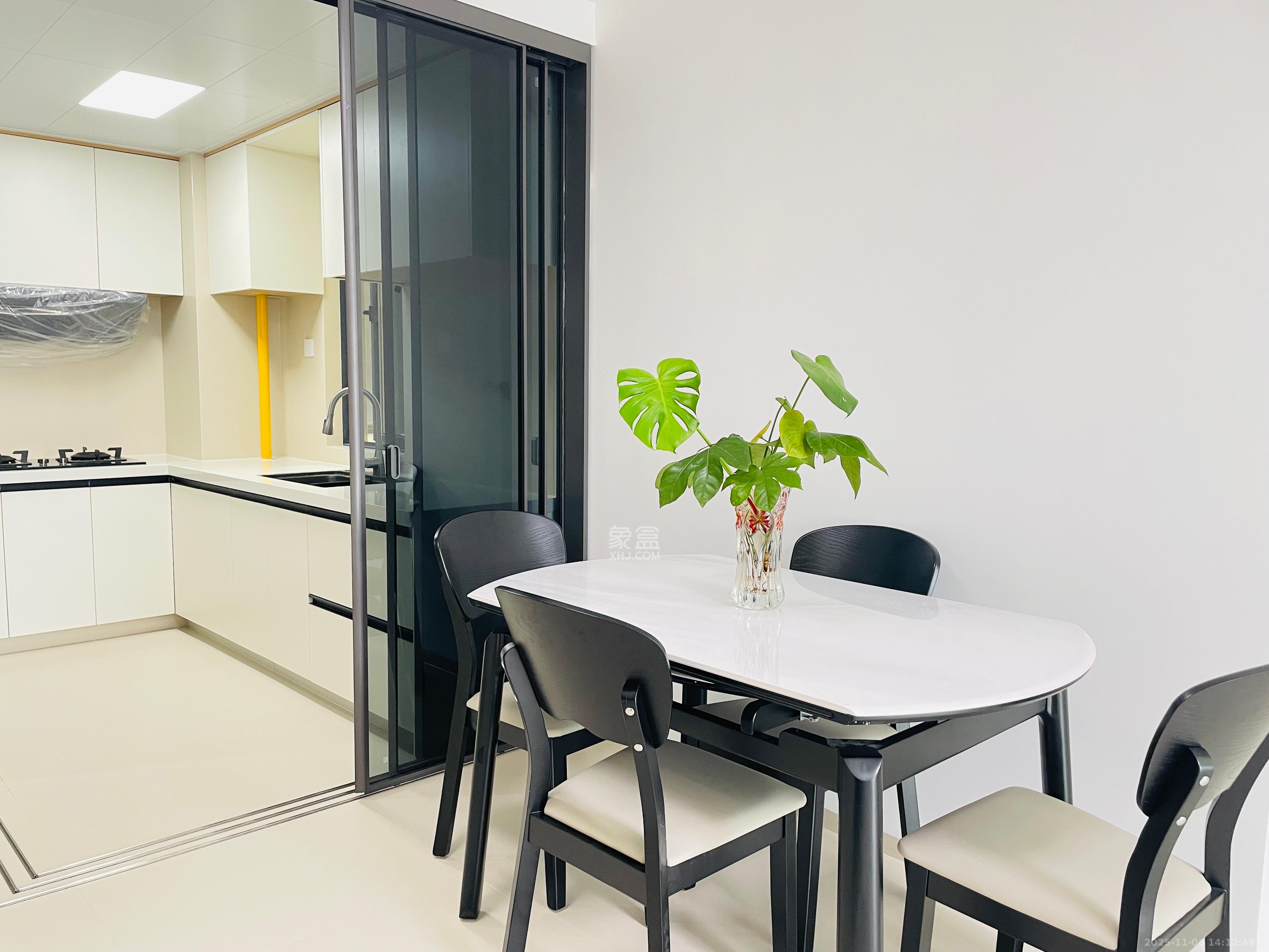 金石蓉园 2室2厅1卫 2600.0元/月 金石蓉园 2室2厅1卫 2600.0元/月室内图