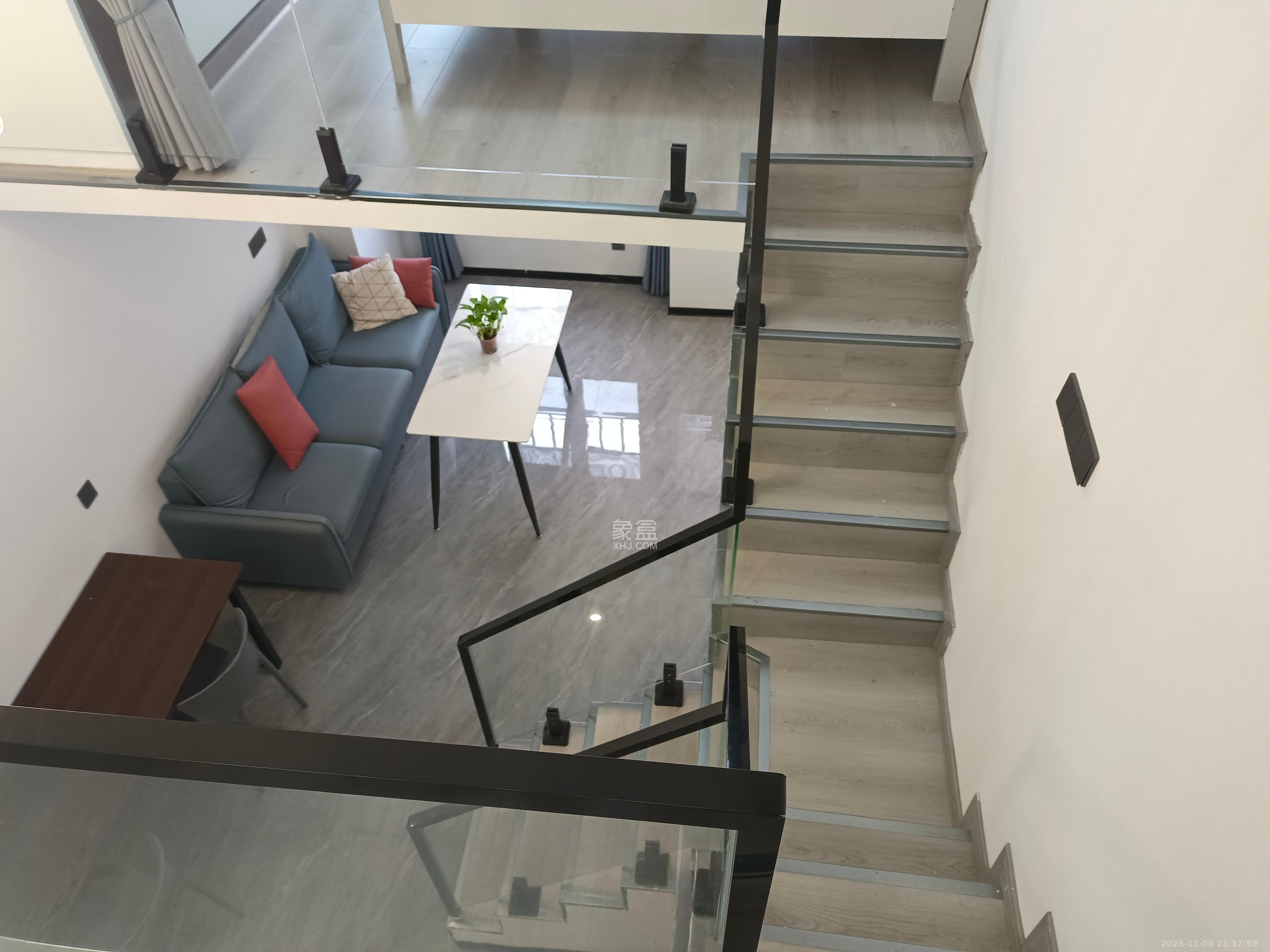 太阳城 2室2厅1卫 1600.0元/月 太阳城 2室2厅1卫 1600.0元/月室内图