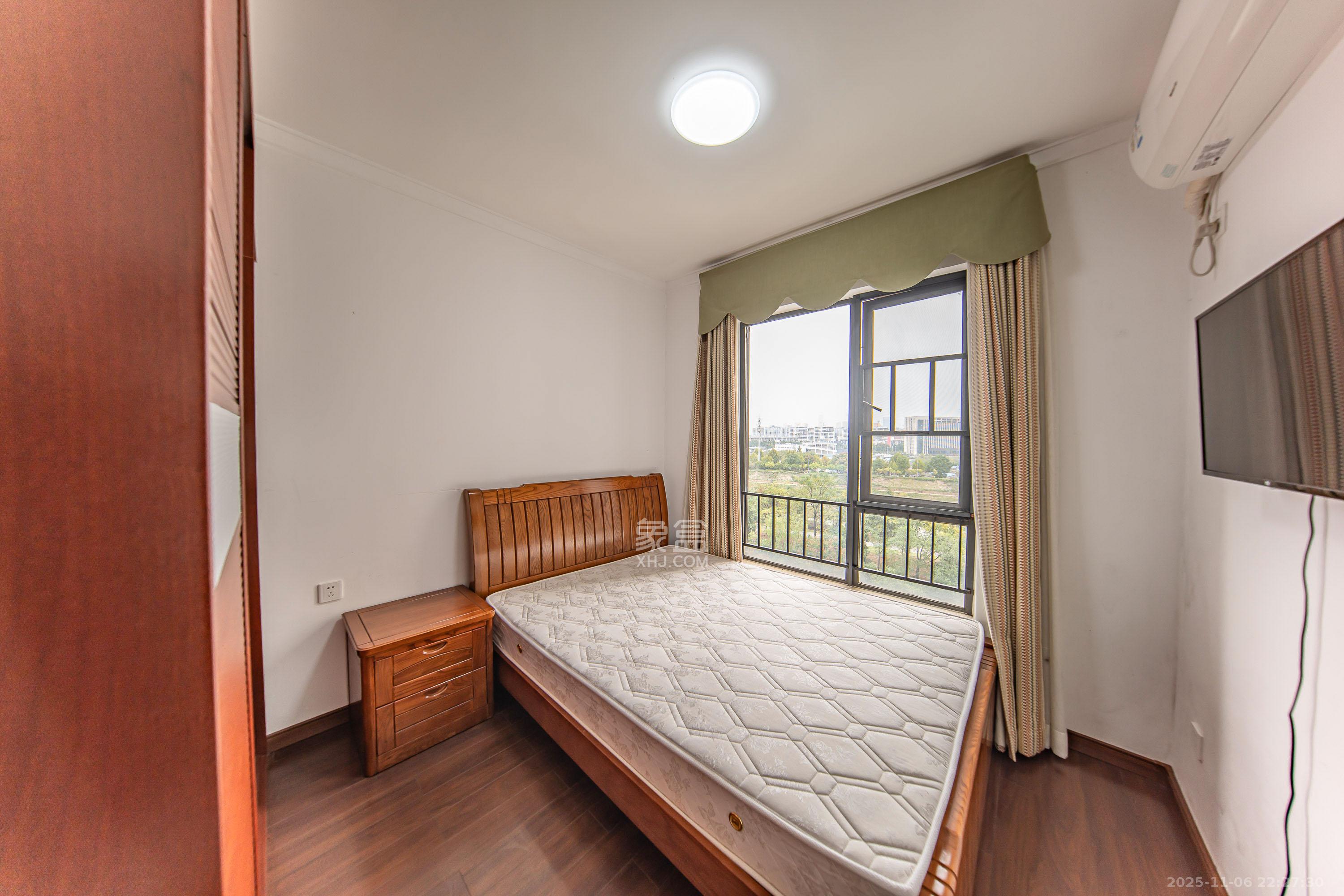 万科白鹭郡 4室2厅2卫 158.0万 万科白鹭郡 4室2厅2卫 158.0万卧室