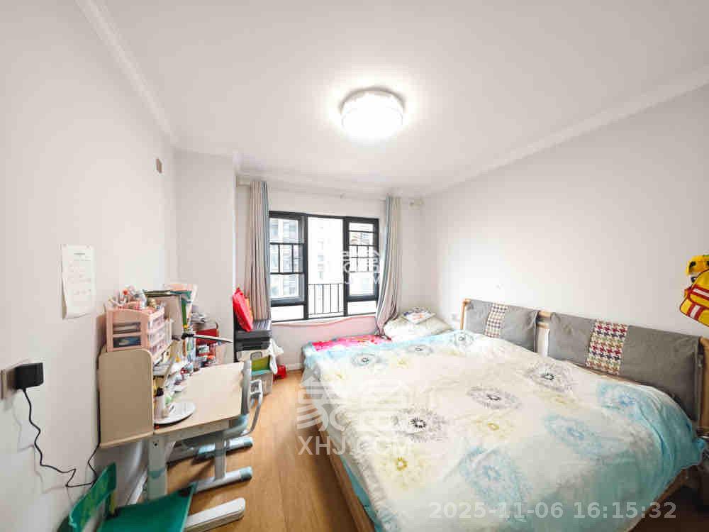 保利城(中航城国际社区、郡原美村) 3室2厅2卫 2500.0元/月 保利城(中航城国际社区、郡原美村) 3室2厅2卫 2500.0元/月室内图