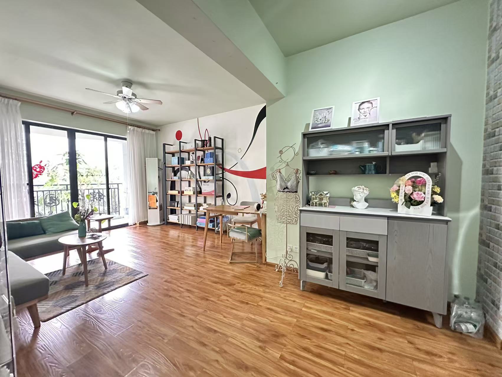 翠景园 2室2厅1卫 2300.0元/月 翠景园 2室2厅1卫 2300.0元/月室内图