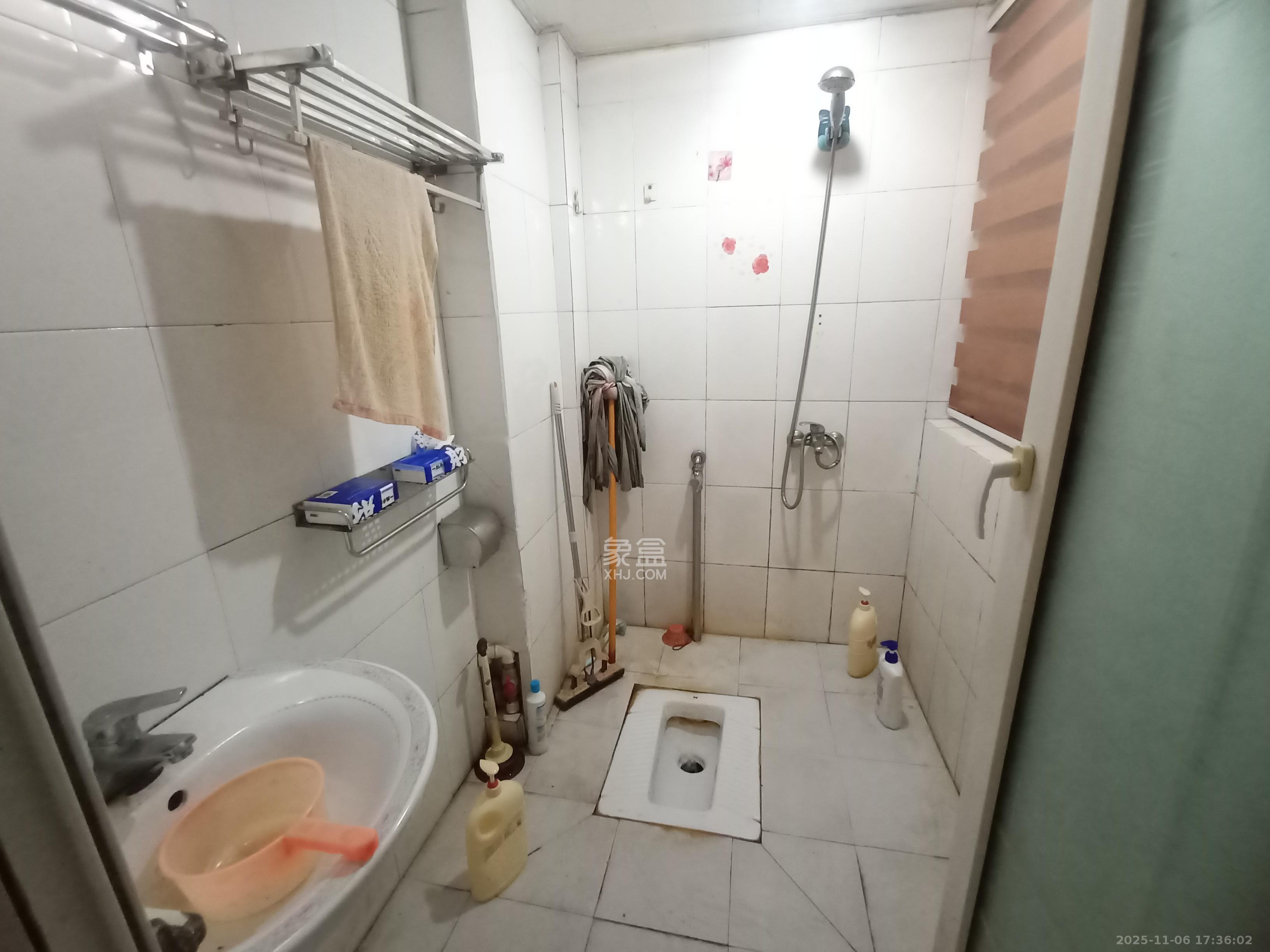 好家园  2室2厅1卫    1600.0元/月室内图