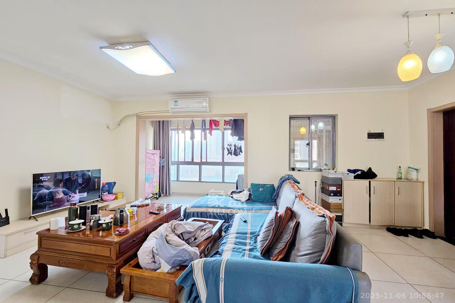 融科檀香山(融科紫檀、香山国际) 2室2厅1卫 2800.0元/月 融科檀香山(融科紫檀、香山国际) 2室2厅1卫 2800.0元/月室内图