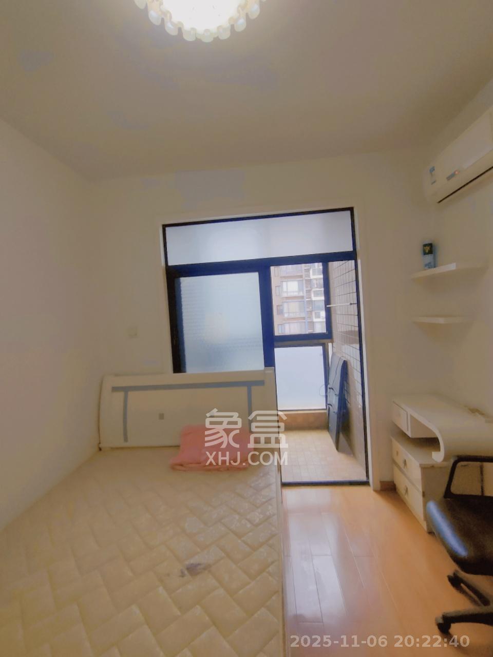 湘江世纪城咏江苑  2室2厅1卫    2200.0元/月室内图