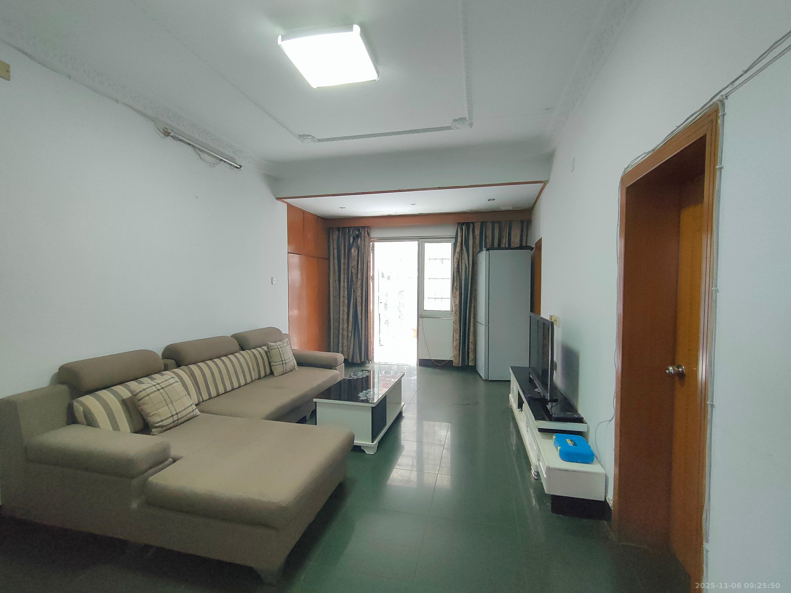 长坡社区  2室1厅1卫    1700.0元/月