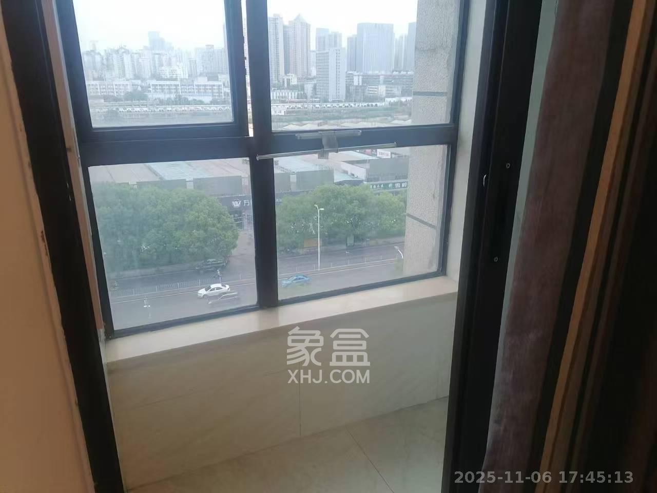 天下一家 2室2厅1卫 2200.0元/月 天下一家 2室2厅1卫 2200.0元/月室内图