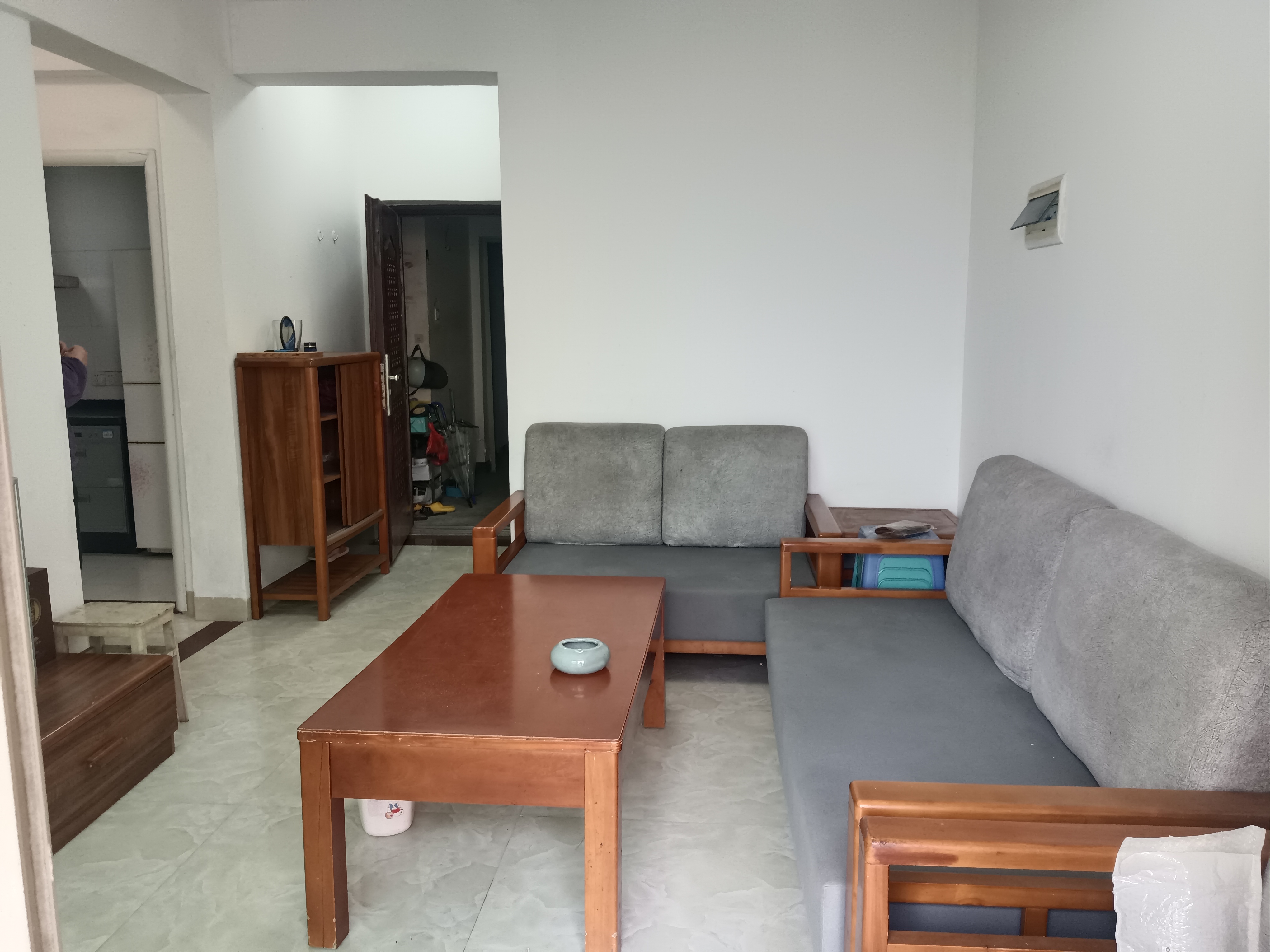 南海花园 2室1厅1卫 1900.0元/月 南海花园 2室1厅1卫 1900.0元/月室内图