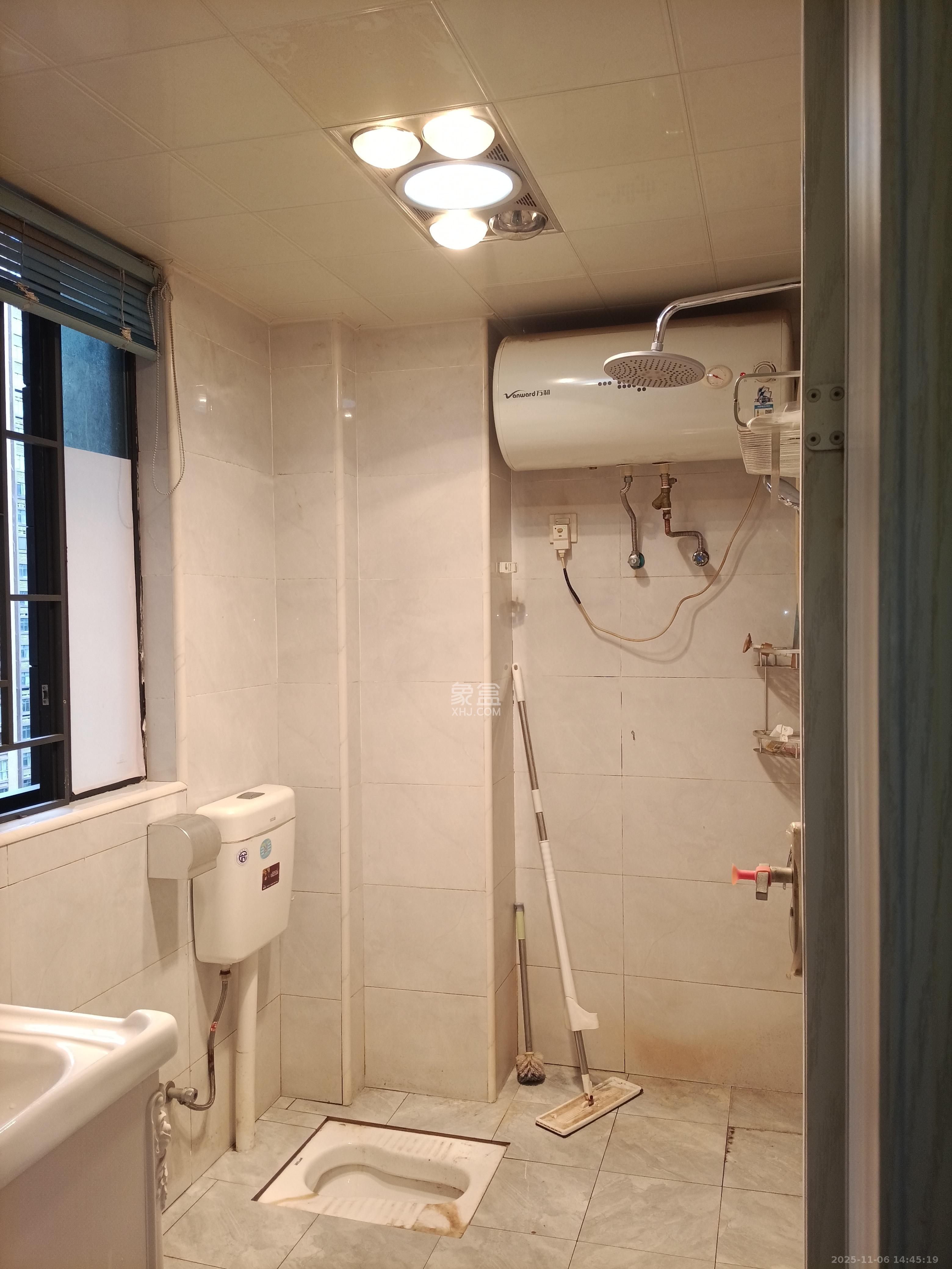 未来漫城  1室1厅1卫    1300.0元/月室内图