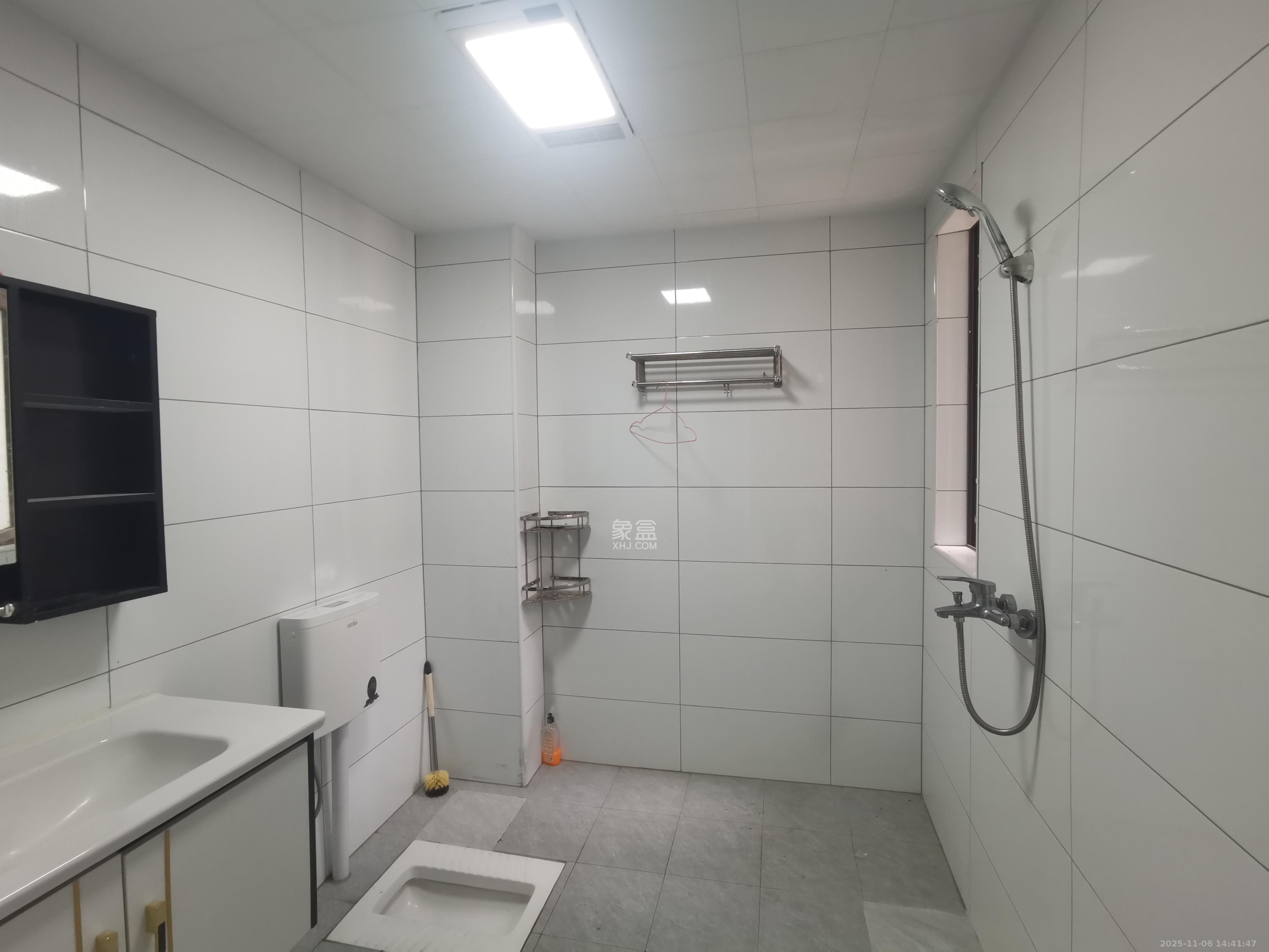 花桥禧新城 2室2厅1卫 2400.0元/月 花桥禧新城 2室2厅1卫 2400.0元/月室内图