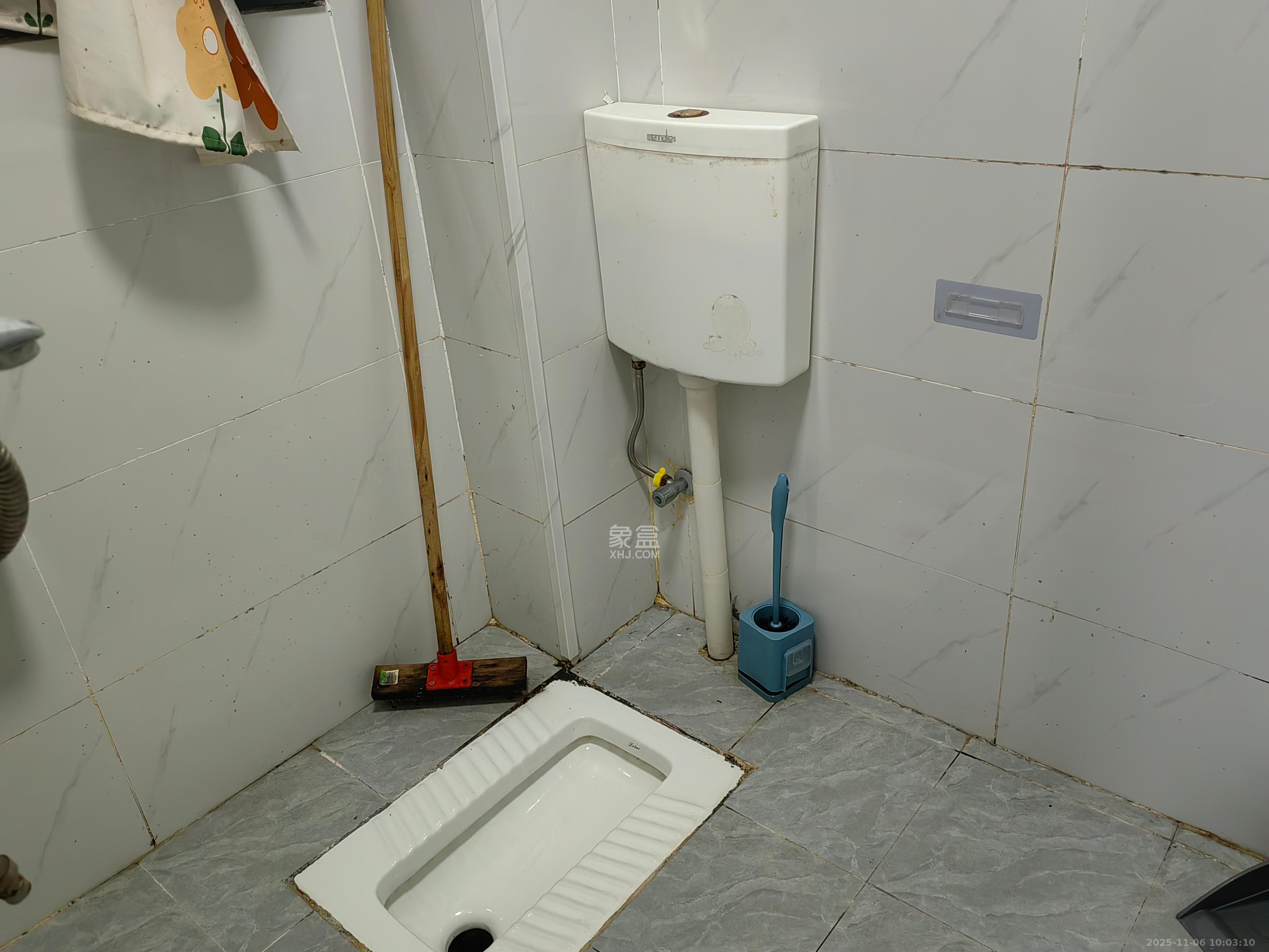 麻园湾  1室1厅1卫    1300.0元/月室内图