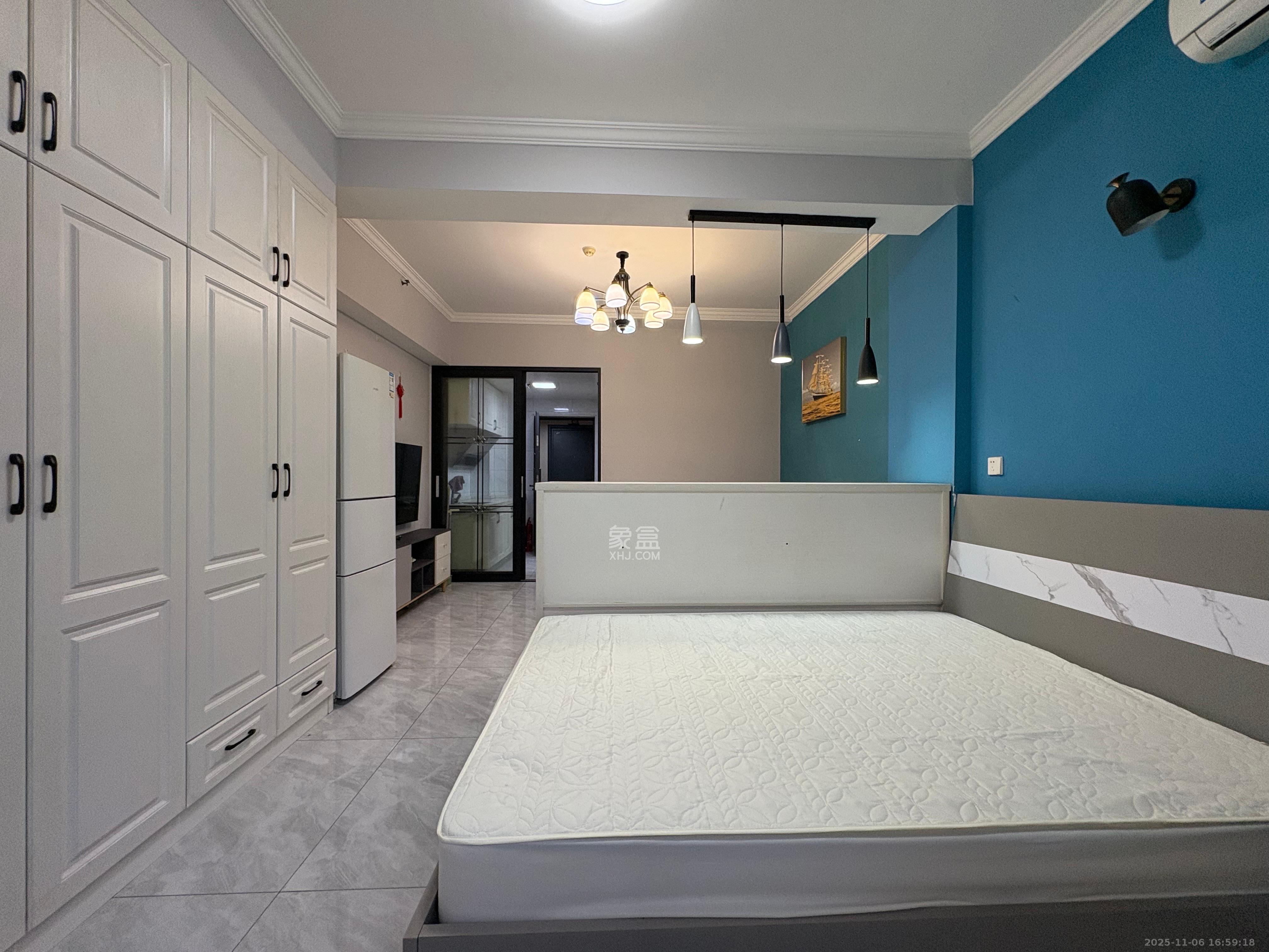 芙蓉万国城MOMA（卓越汇富苑）  1室1厅1卫    1400.0元/月室内图