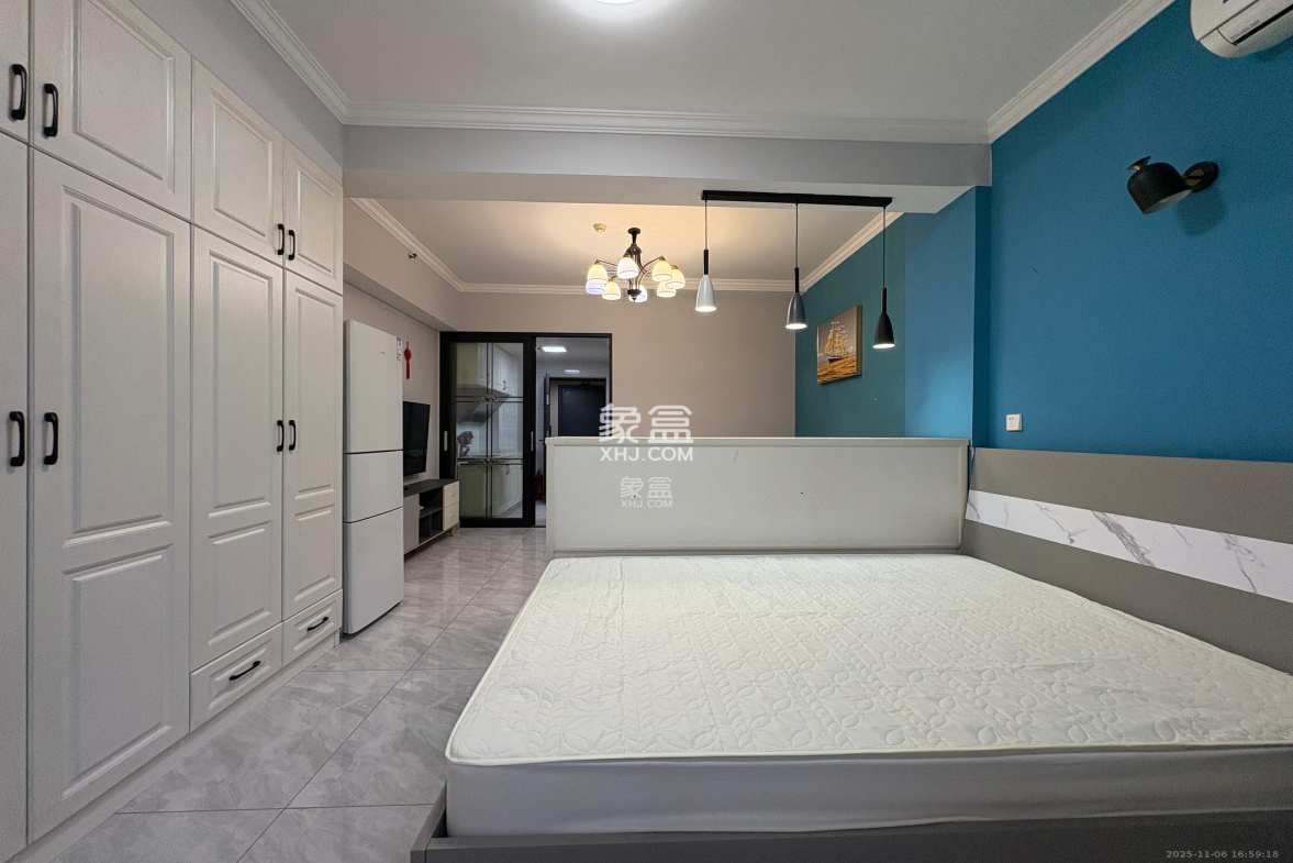 芙蓉万国城MOMA(卓越汇富苑) 1室1厅1卫 1400.0元/月 芙蓉万国城MOMA(卓越汇富苑) 1室1厅1卫 1400.0元/月室内图