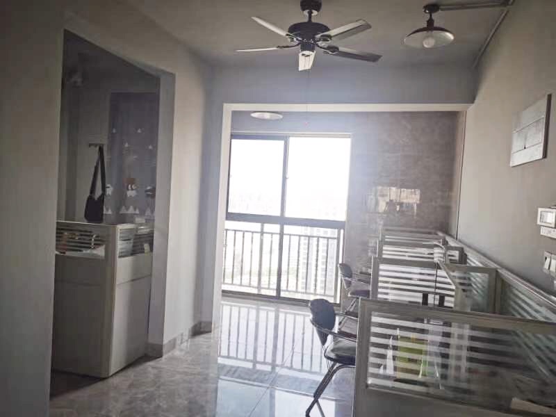 海航豪庭南苑 3室2厅2卫 5000.0元/月 海航豪庭南苑 3室2厅2卫 5000.0元/月室内图