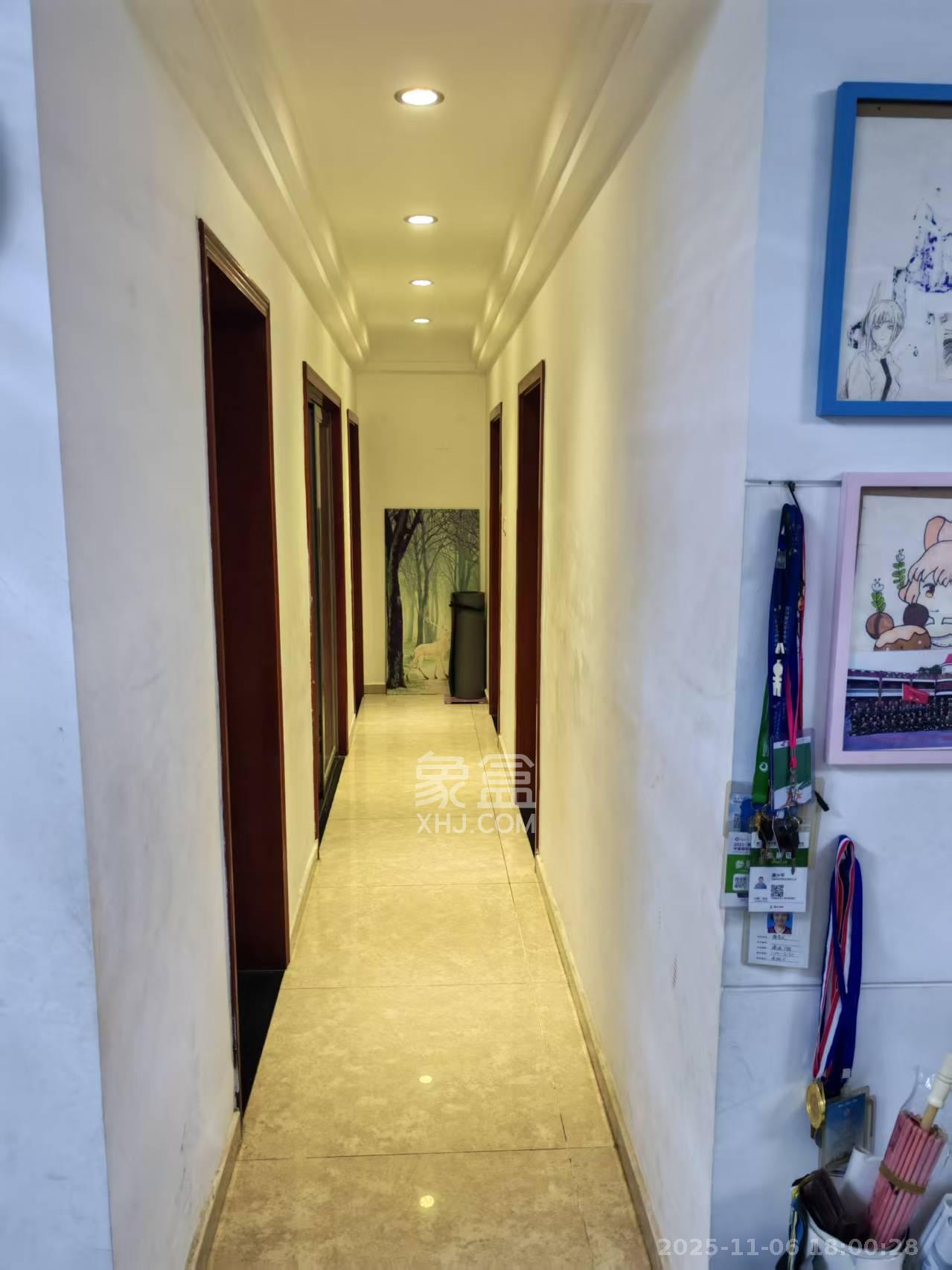 奥林匹克花园贡院二期  4室2厅2卫    3500.0元/月室内图