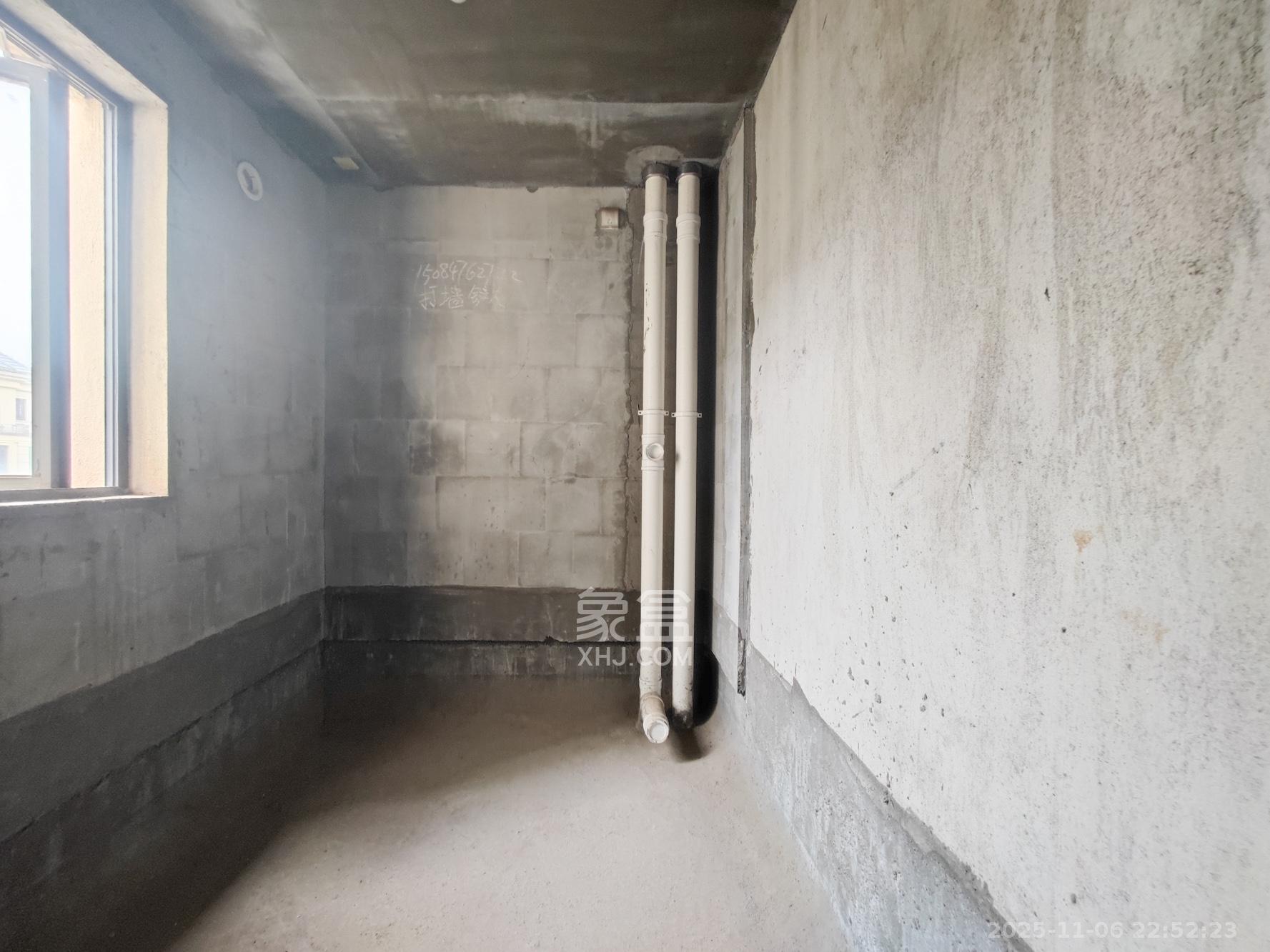 五矿万境园  4室2厅2卫    175.0万卫生间