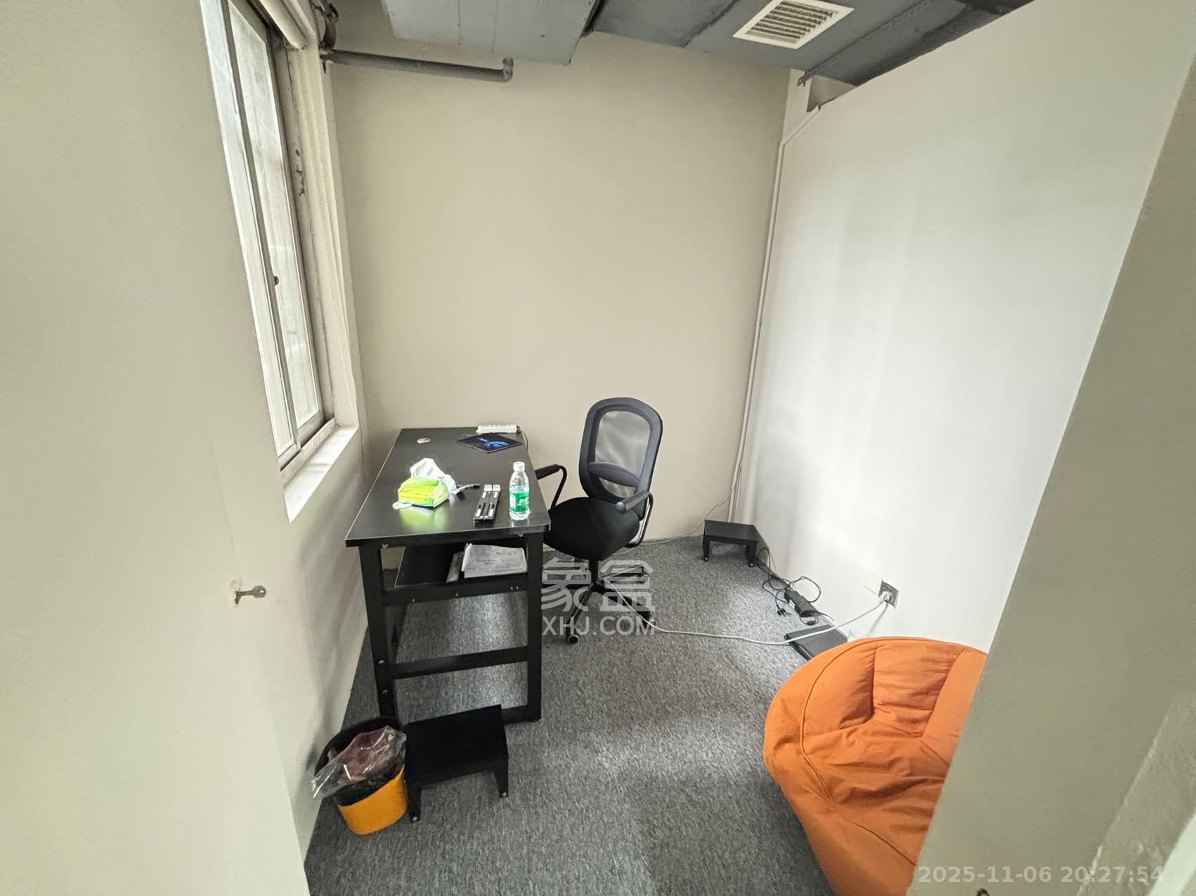 新世界百货(湖南供销大厦) 4室2厅2卫 6800.0元/月 新世界百货(湖南供销大厦) 4室2厅2卫 6800.0元/月室内图