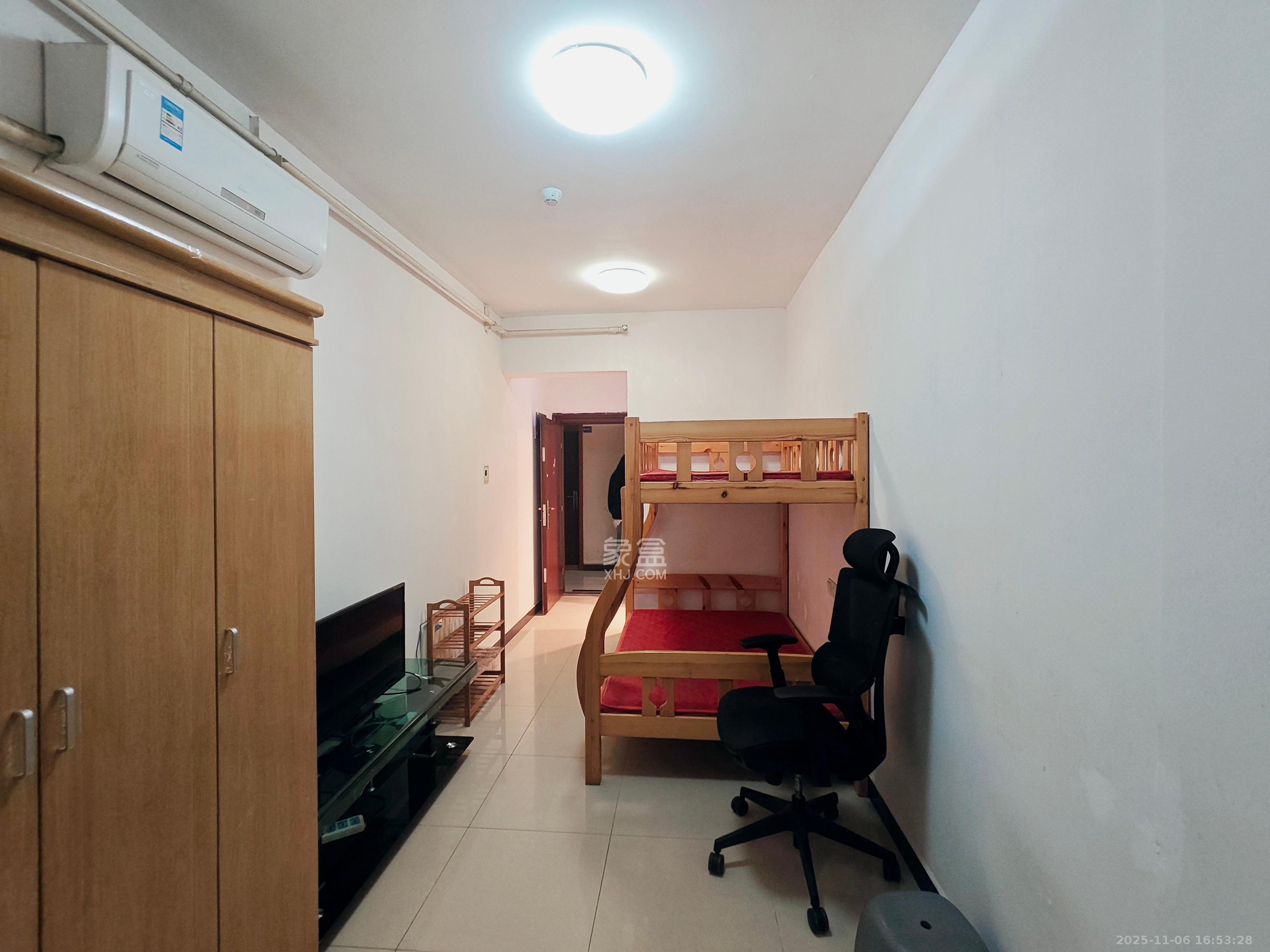 保利麓谷林语I区 1室1厅1卫 1000.0元/月 保利麓谷林语I区 1室1厅1卫 1000.0元/月室内图