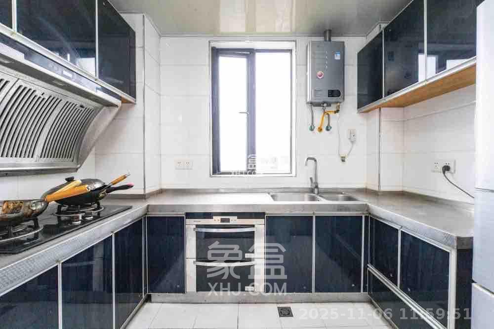 湘域熙岸  4室2厅2卫    3800.0元/月室内图