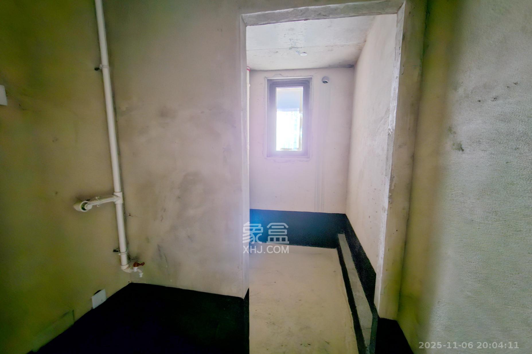 明昇壹城（明昇时代广场）二期  4室2厅3卫    410.0万卫生间