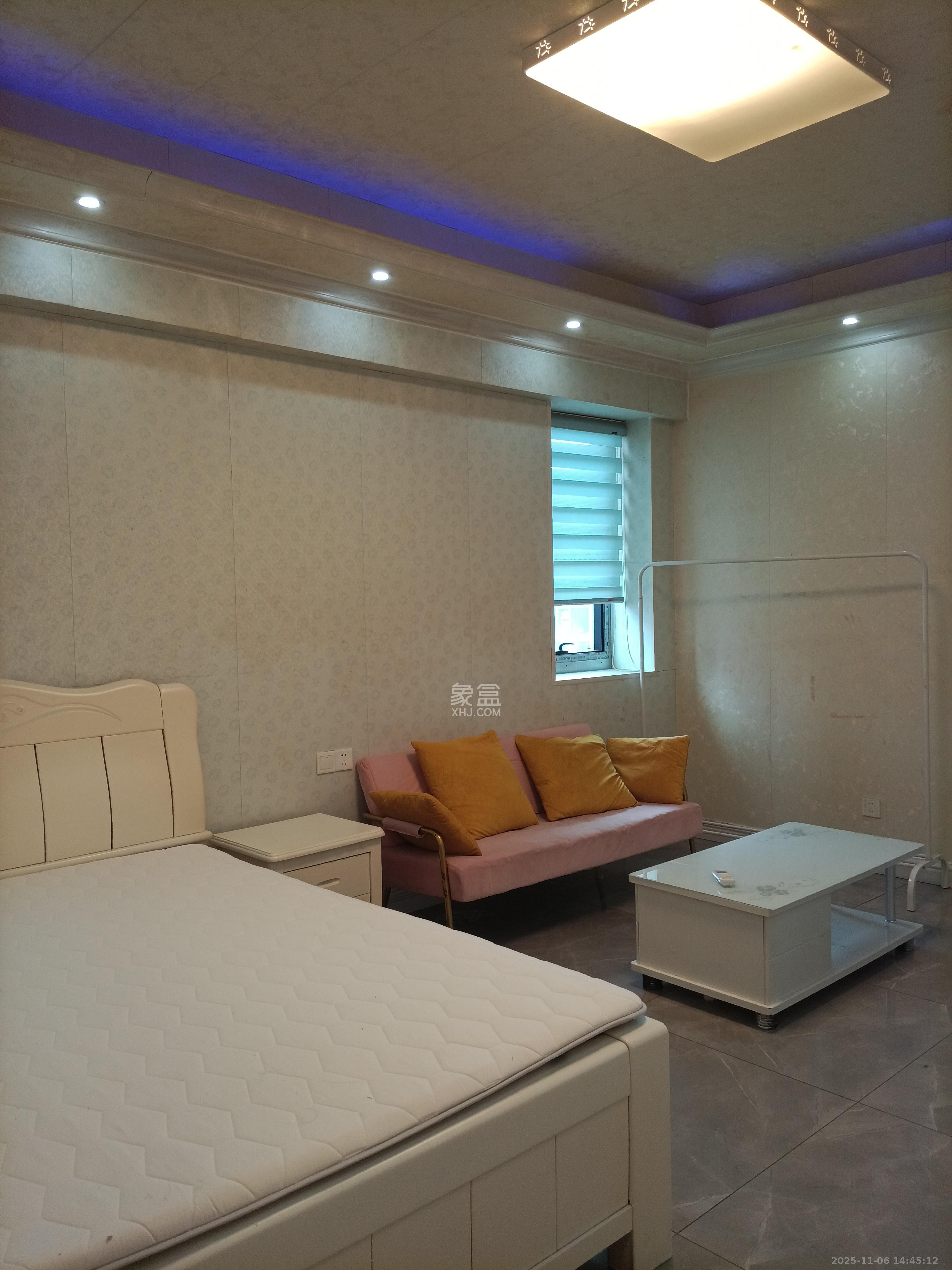 未来漫城  1室1厅1卫    1300.0元/月室内图