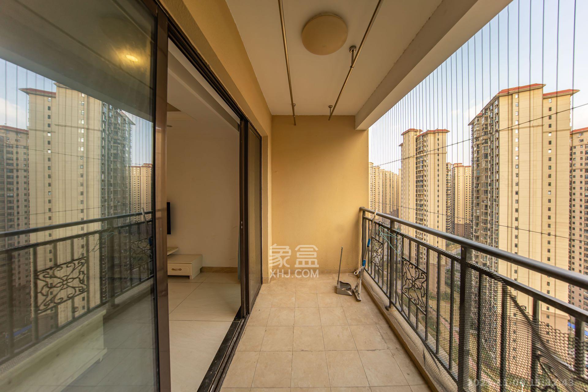 江山帝景哈佛 3室2厅1卫 1550.0元/月 江山帝景哈佛 3室2厅1卫 1550.0元/月室内图