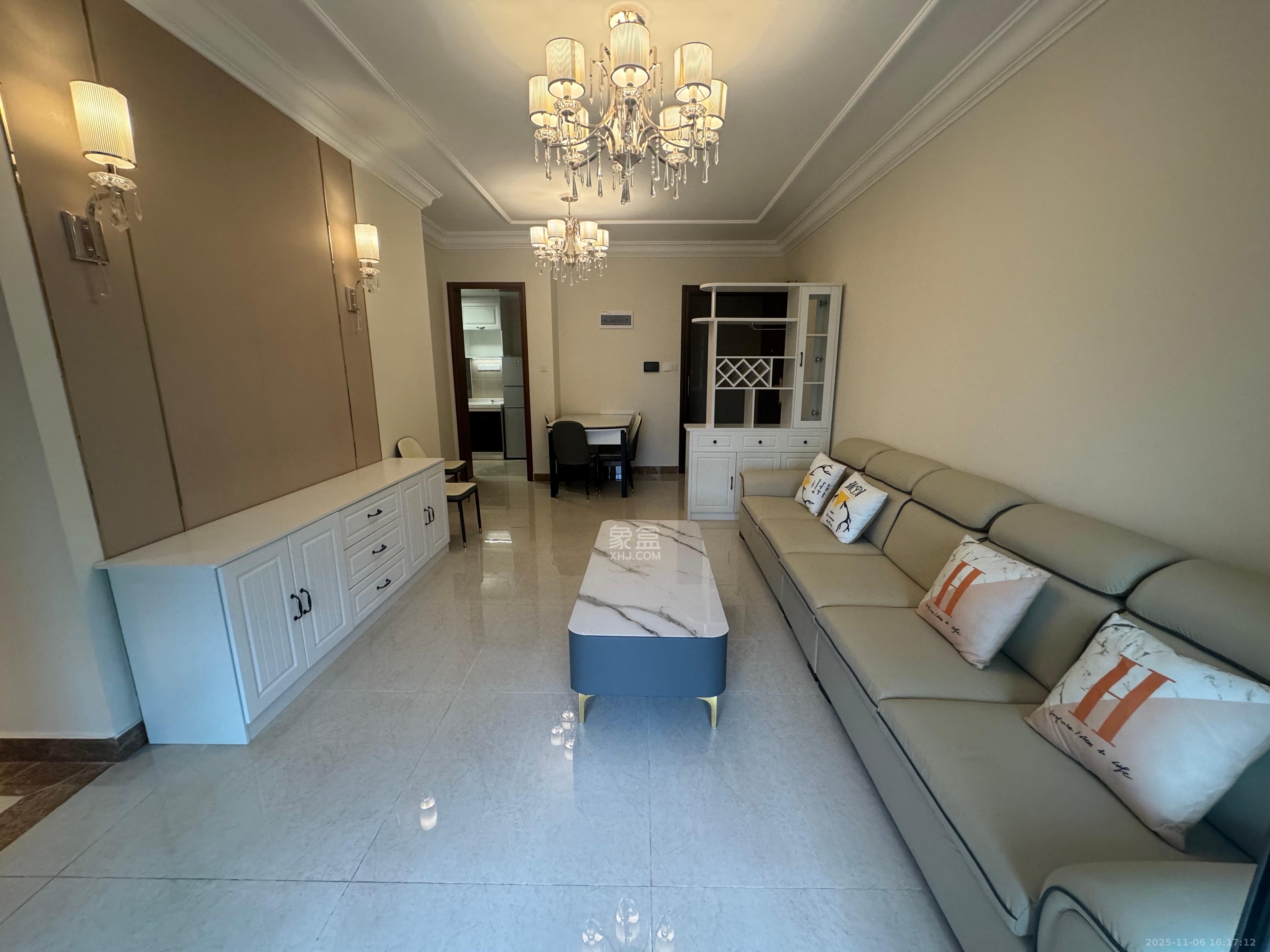 恒大御景半岛 3室2厅1卫 1600.0元/月 恒大御景半岛 3室2厅1卫 1600.0元/月室内图