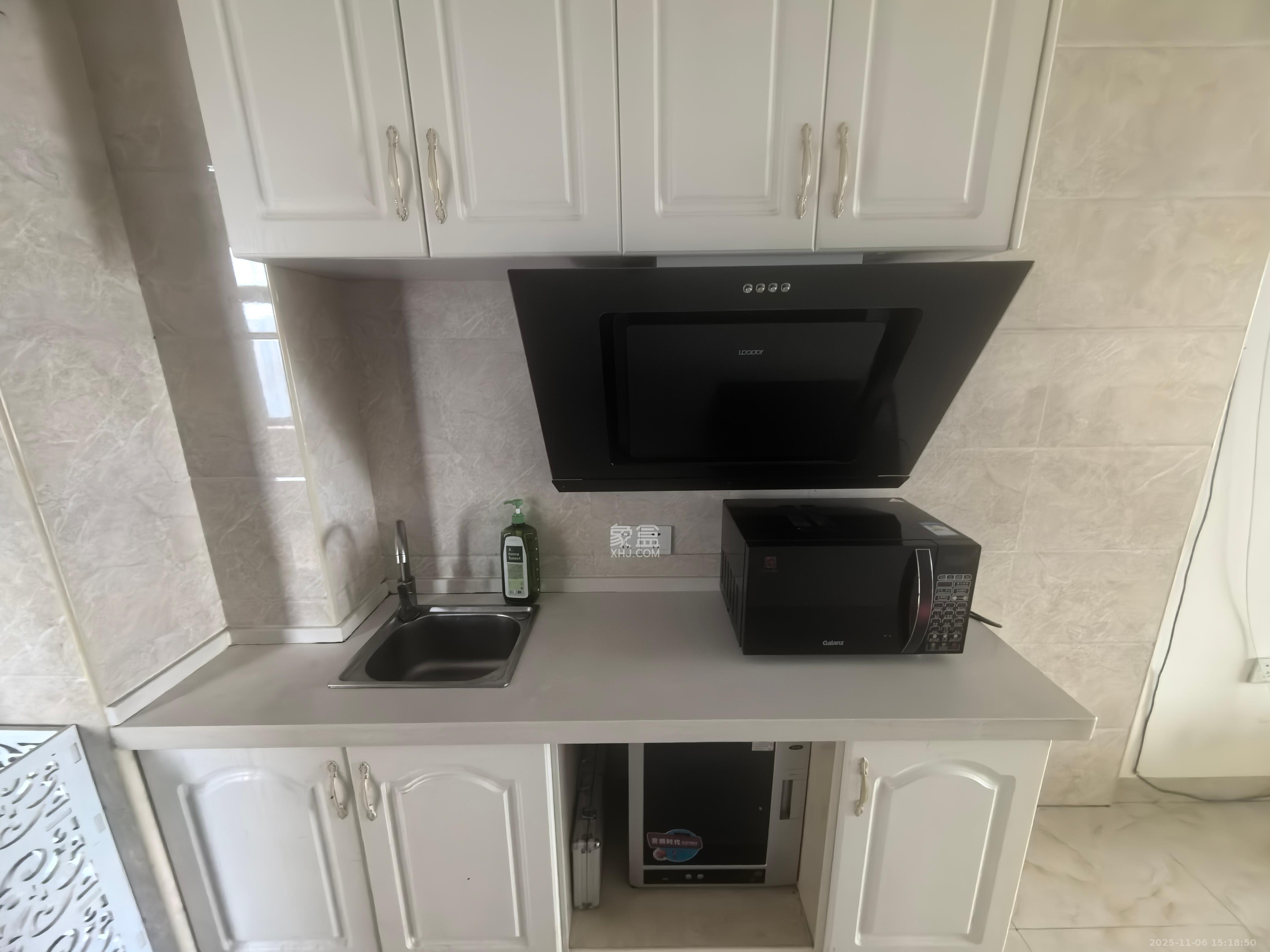 佳兴国际汇 1室1厅1卫 1700.0元/月 佳兴国际汇 1室1厅1卫 1700.0元/月室内图