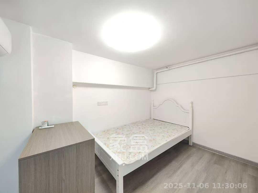 天麓轻奢国际  2室1厅1卫    1650.0元/月室内图