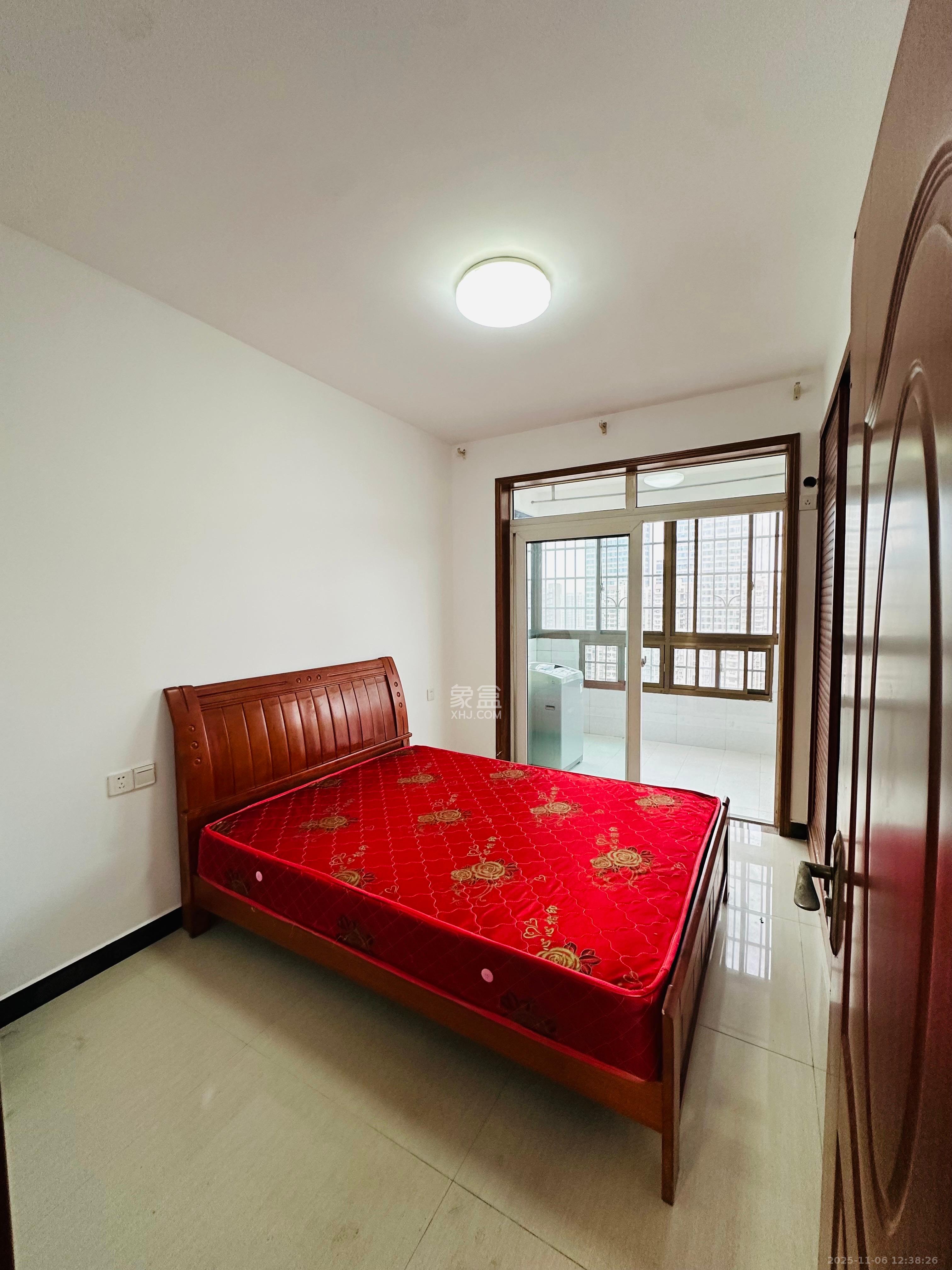 黎郡新宇熙春园  3室2厅1卫    2200.0元/月室内图