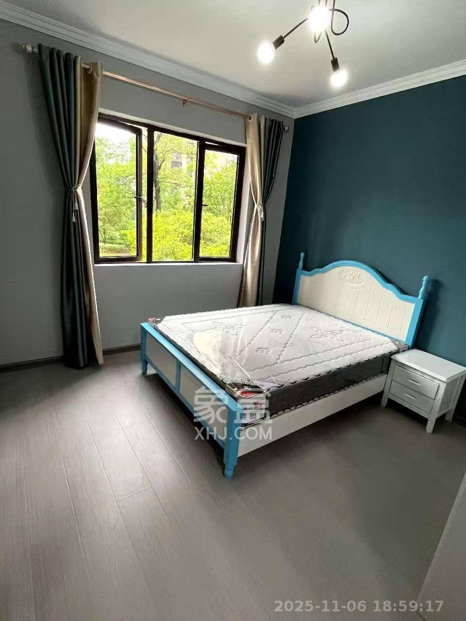 星湖湾二期高层  3室2厅1卫    2000.0元/月室内图