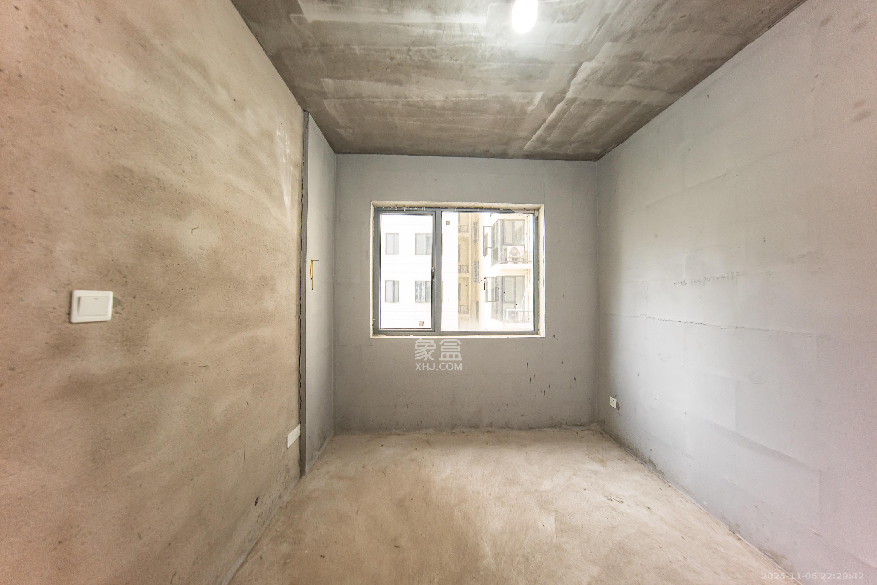 智达佳园 2室2厅1卫 40.0万 智达佳园 2室2厅1卫 40.0万卧室