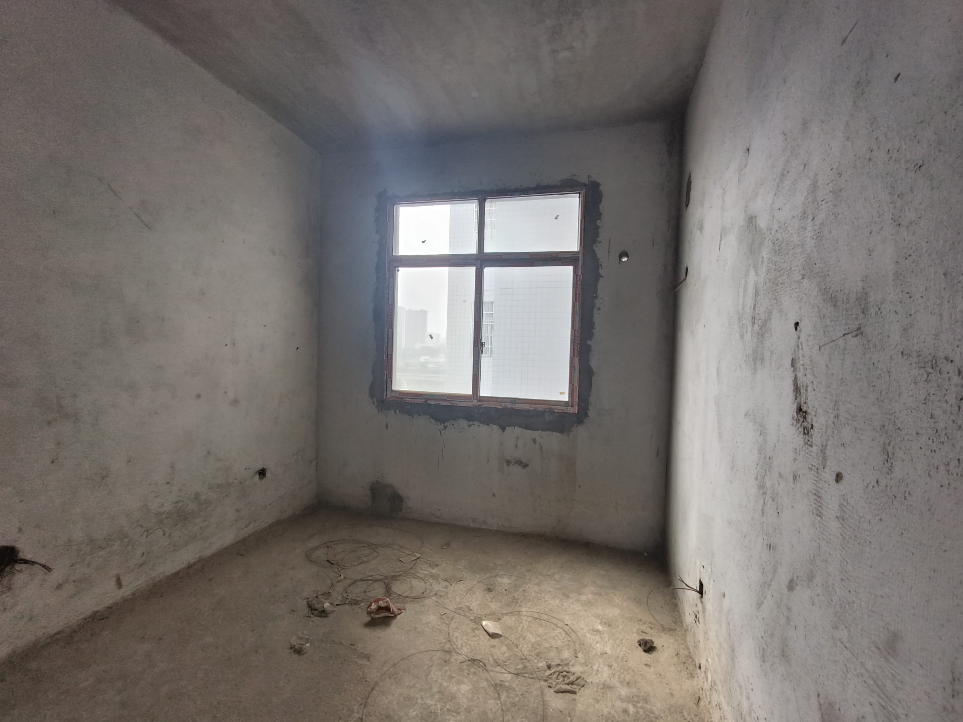 滨江水岸  3室2厅1卫    39.8万客厅