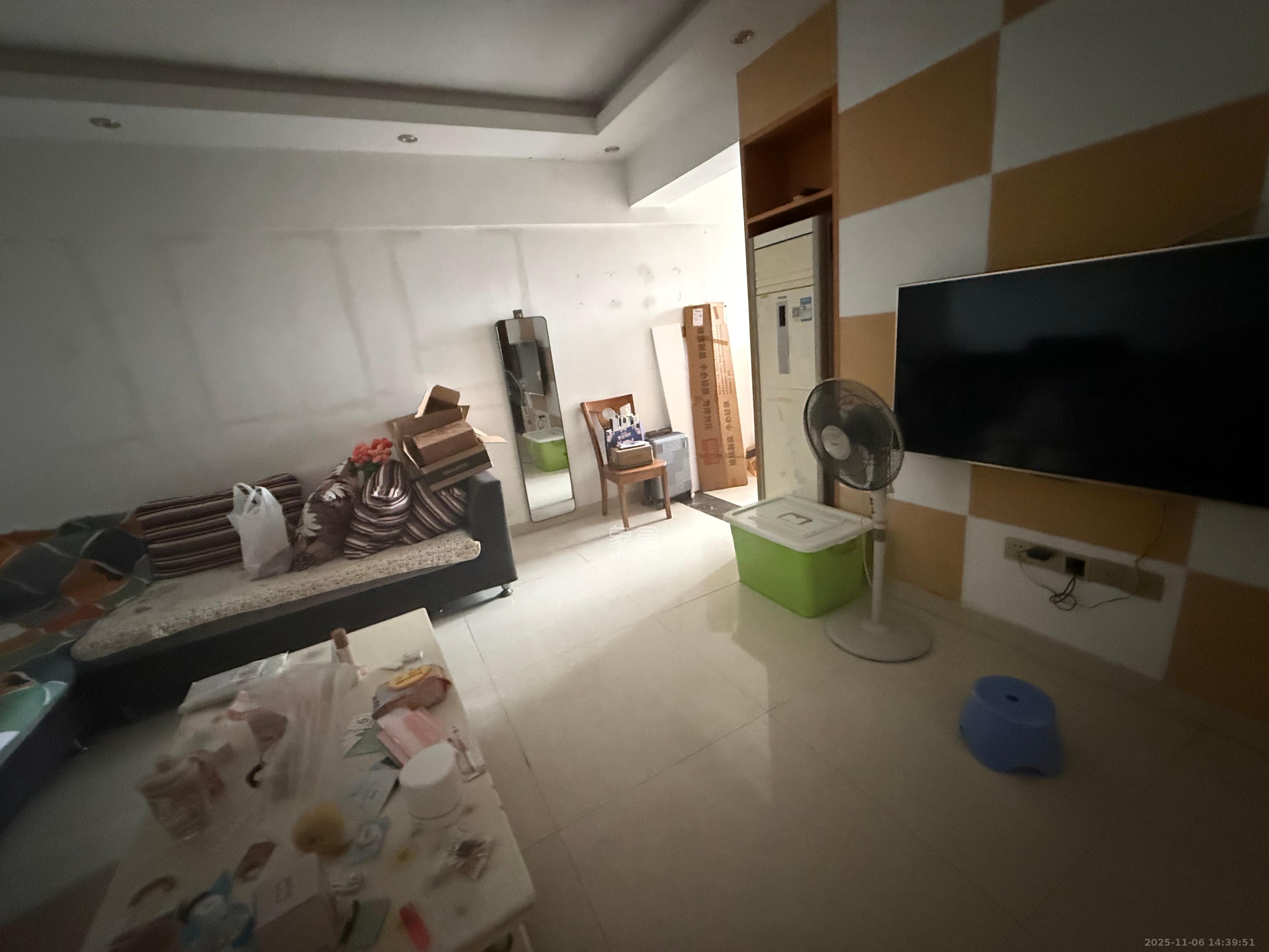 极目楚天  2室2厅1卫    1500.0元/月室内图1