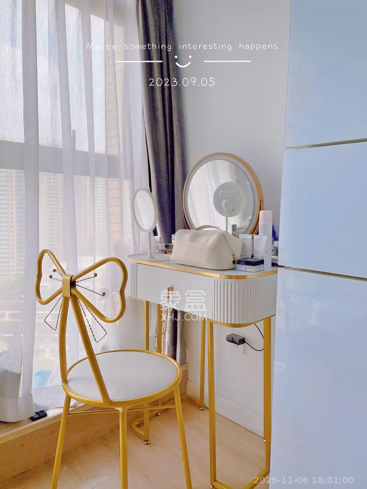 新世界广场  1室1厅1卫    1500.0元/月室内图