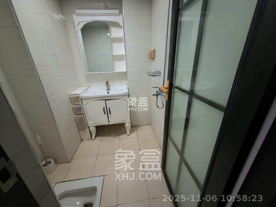 中建芙蓉嘉苑 2室1厅1卫 1500.0元/月 中建芙蓉嘉苑 2室1厅1卫 1500.0元/月室内图