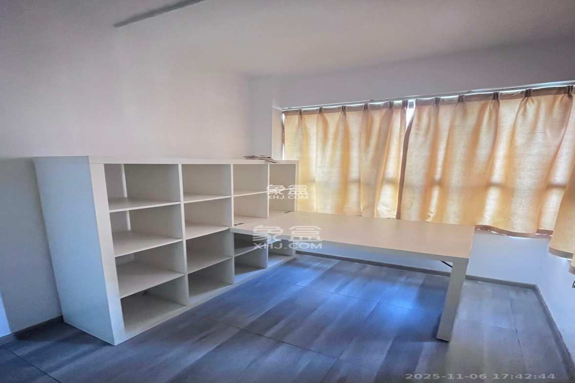 鑫远翡丽郡(鑫远翡丽雅苑) 4室2厅2卫 2800.0元/月 鑫远翡丽郡(鑫远翡丽雅苑) 4室2厅2卫 2800.0元/月室内图