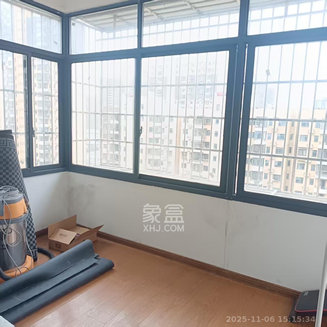 中国铁建国际城二期  4室2厅2卫    2300.0元/月室内图