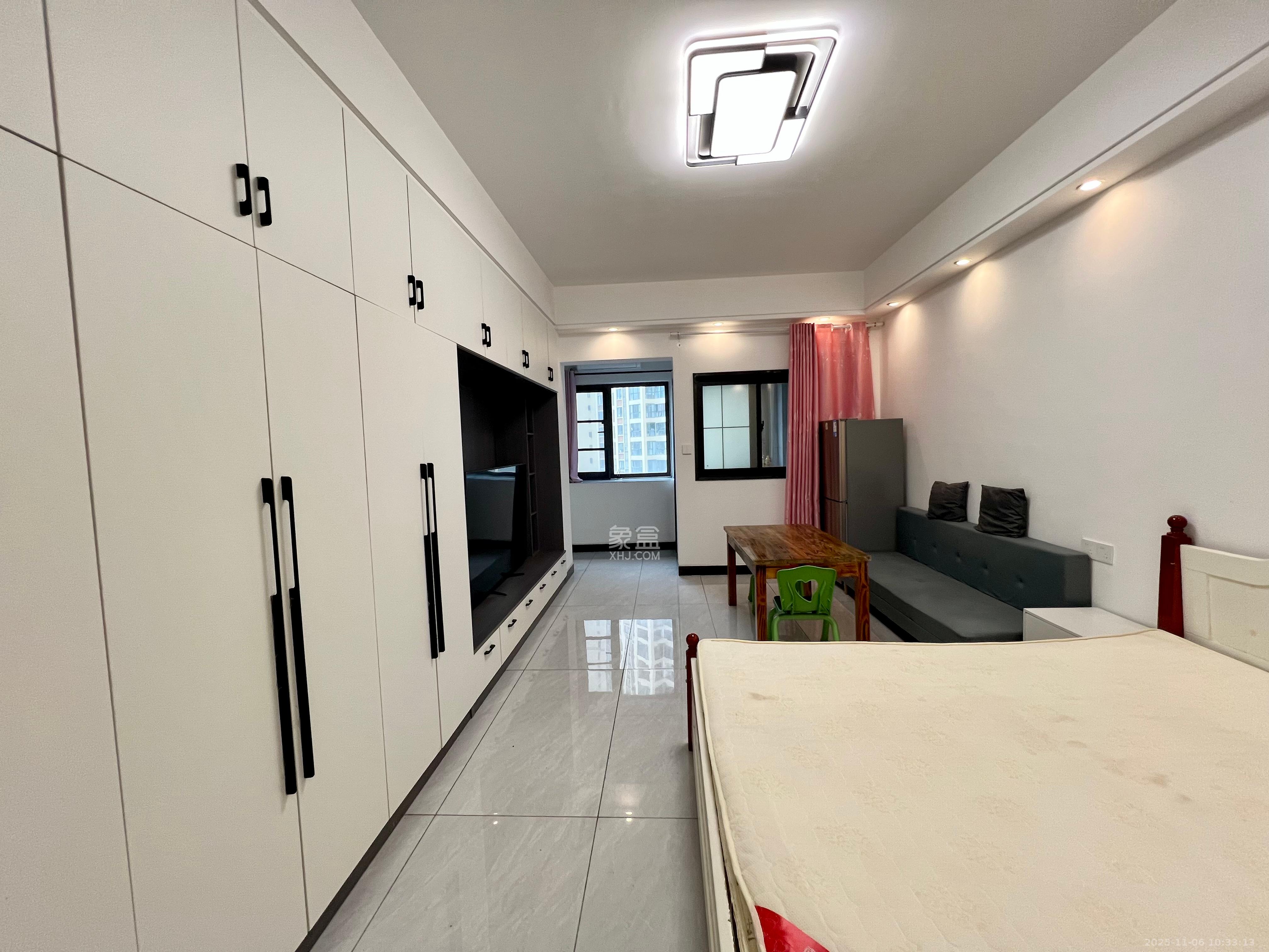 福晟钱隆国际(晟冉景苑) 1室1厅1卫 1500.0元/月 福晟钱隆国际(晟冉景苑) 1室1厅1卫 1500.0元/月室内图