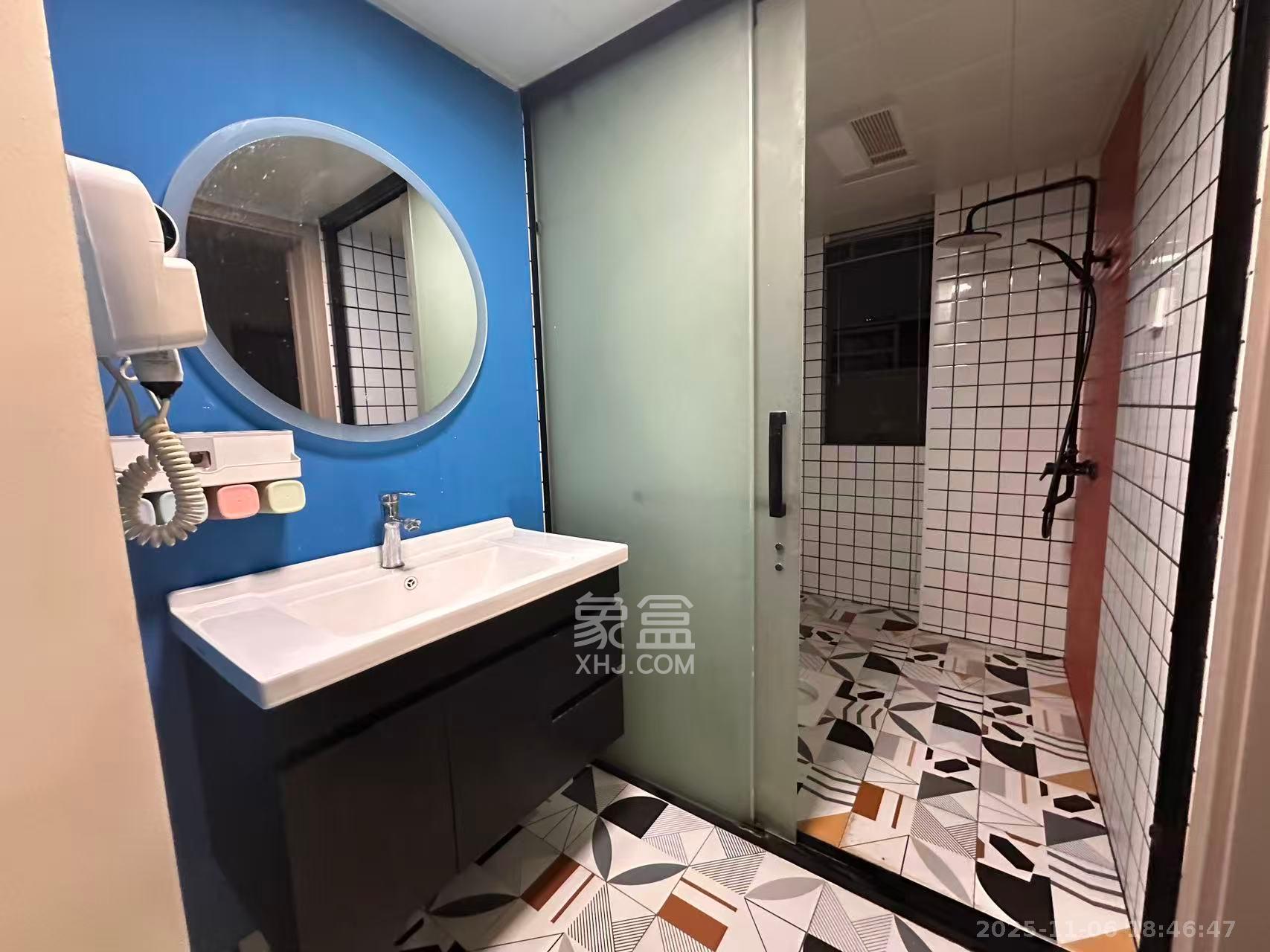 保利西海岸B区 1室2厅1卫 2700.0元/月 保利西海岸B区 1室2厅1卫 2700.0元/月室内图