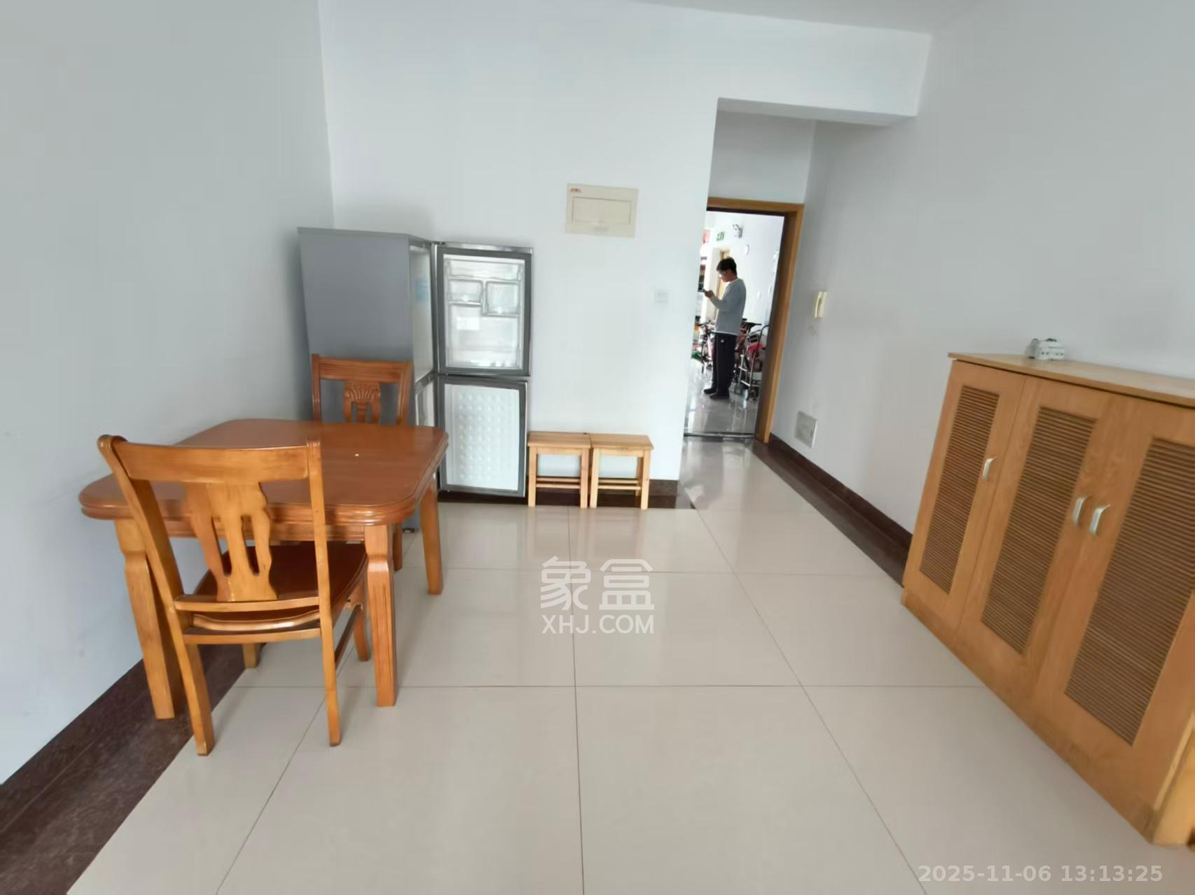 和馨园 2室2厅1卫 1800.0元/月 和馨园 2室2厅1卫 1800.0元/月室内图