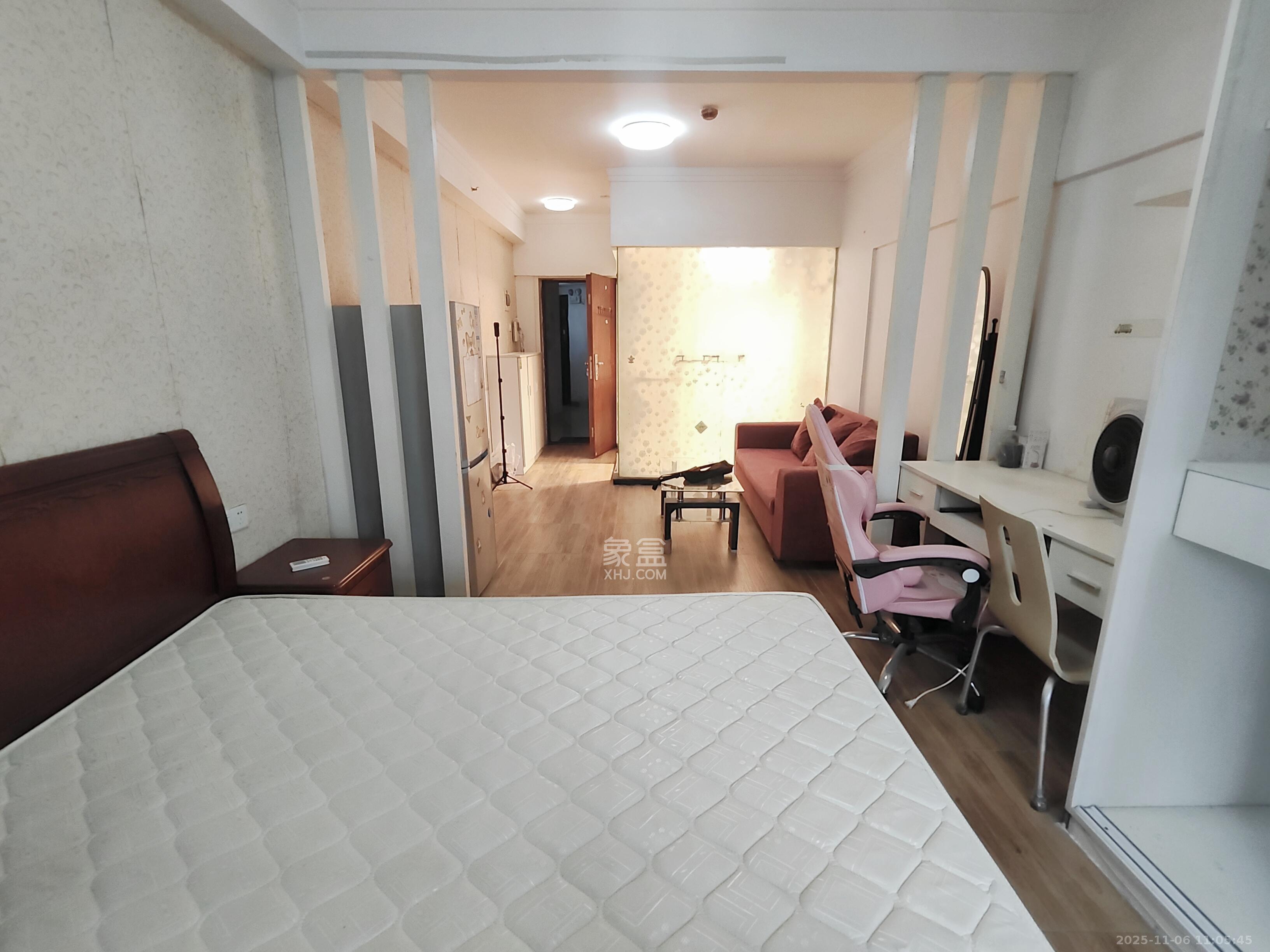 兰卡威国际  1室1厅1卫    1600.0元/月室内图