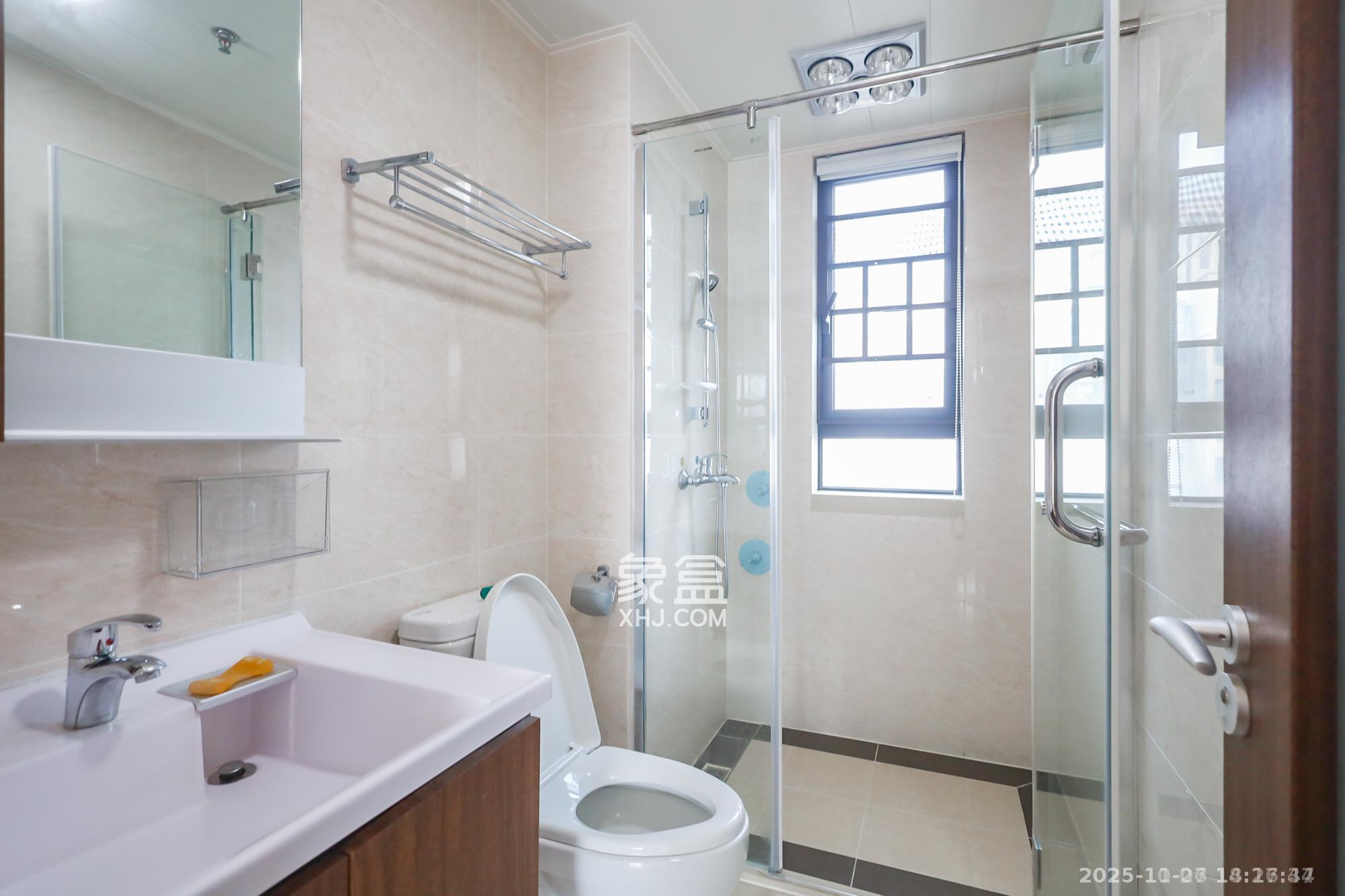 万科里金域国际  4室2厅2卫    4500.0元/月室内图