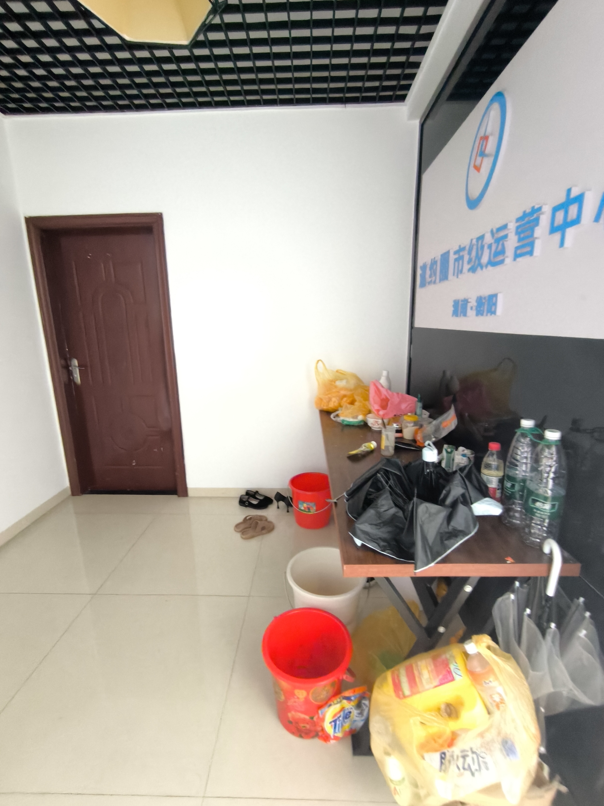 名仕华府 1室2厅1卫 1800.0元/月 名仕华府 1室2厅1卫 1800.0元/月室内图