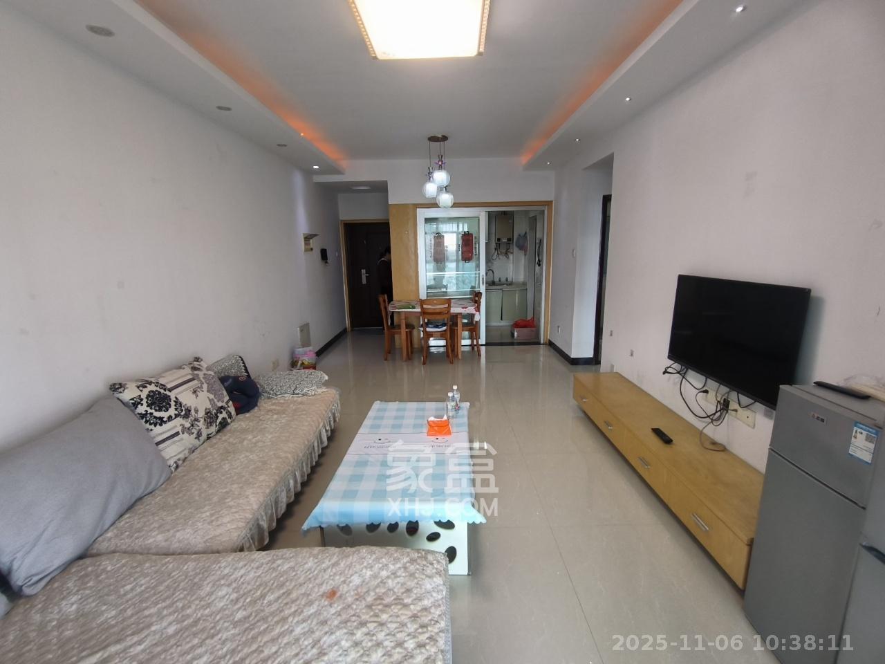 天天向上  2室2厅1卫    2000.0元/月室内图