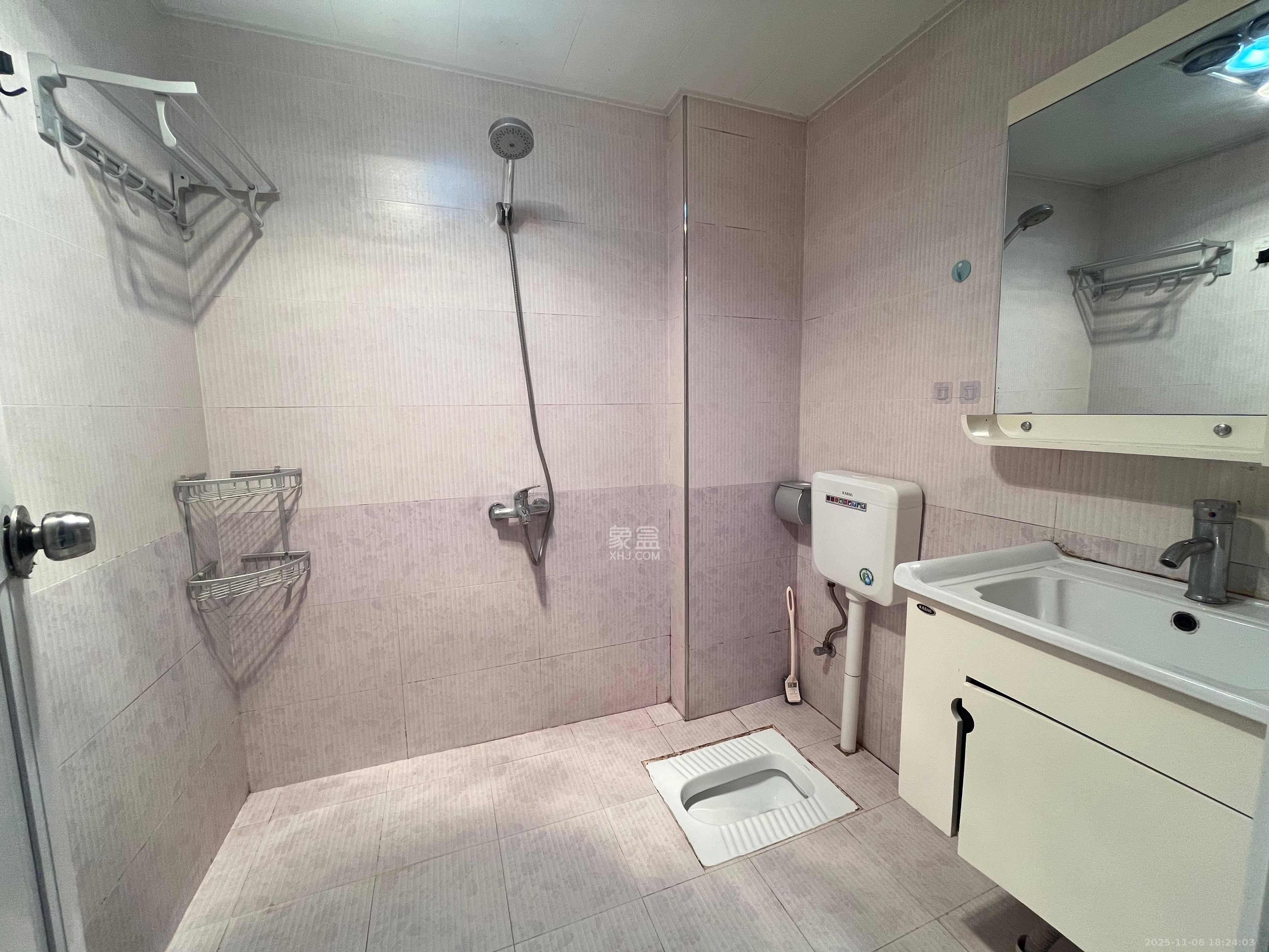 时代公馆  1室1厅1卫    1400.0元/月室内图