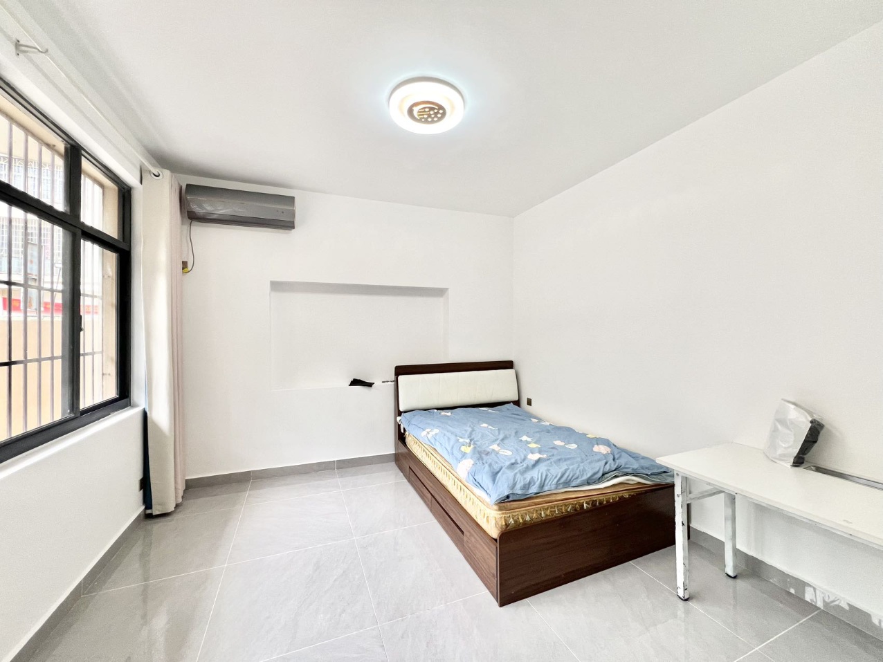 滨景花园  5室3厅3卫    9000.0元/月室内图