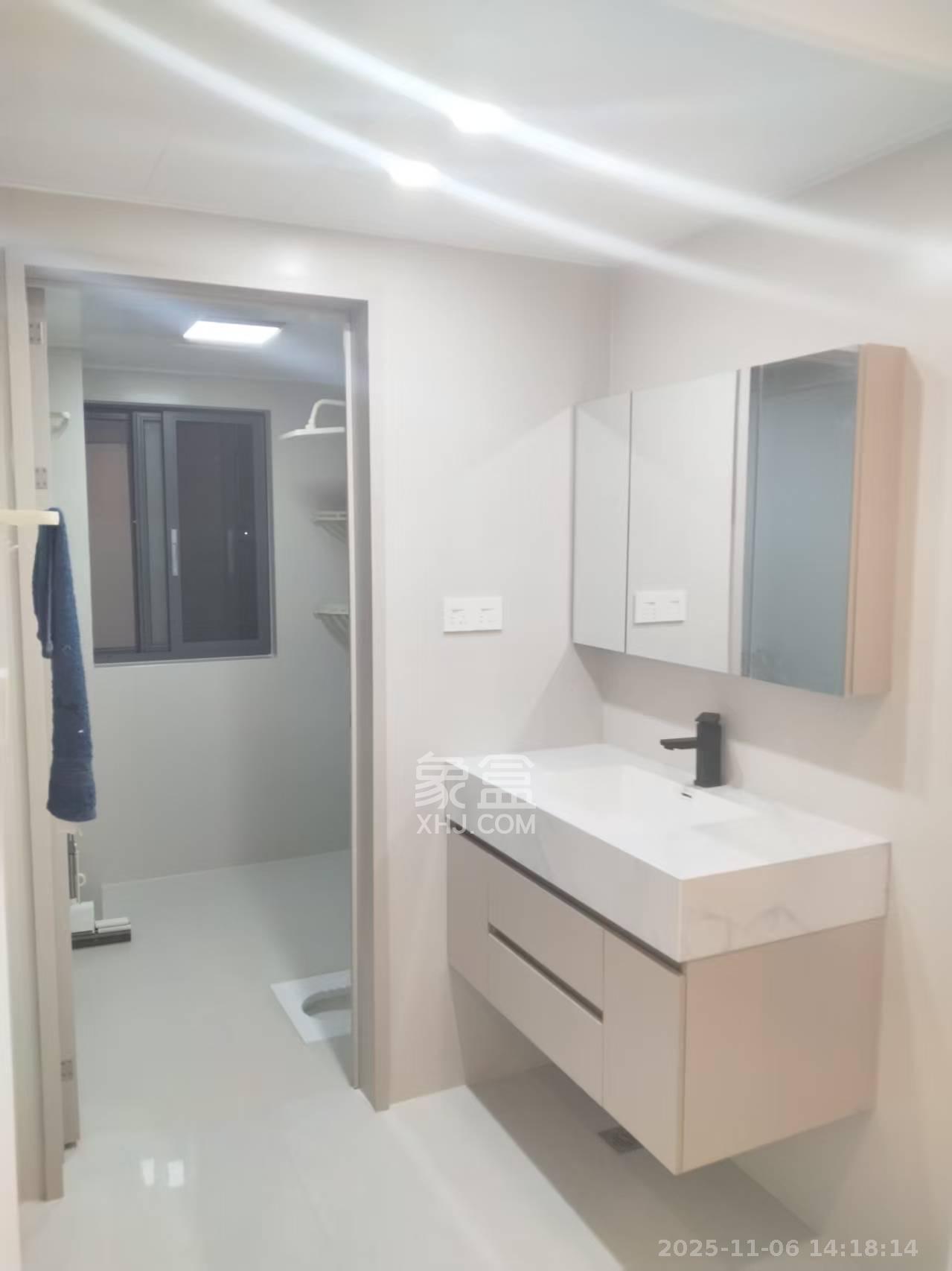 洋湖明园二期  3室2厅2卫    2800.0元/月室内图