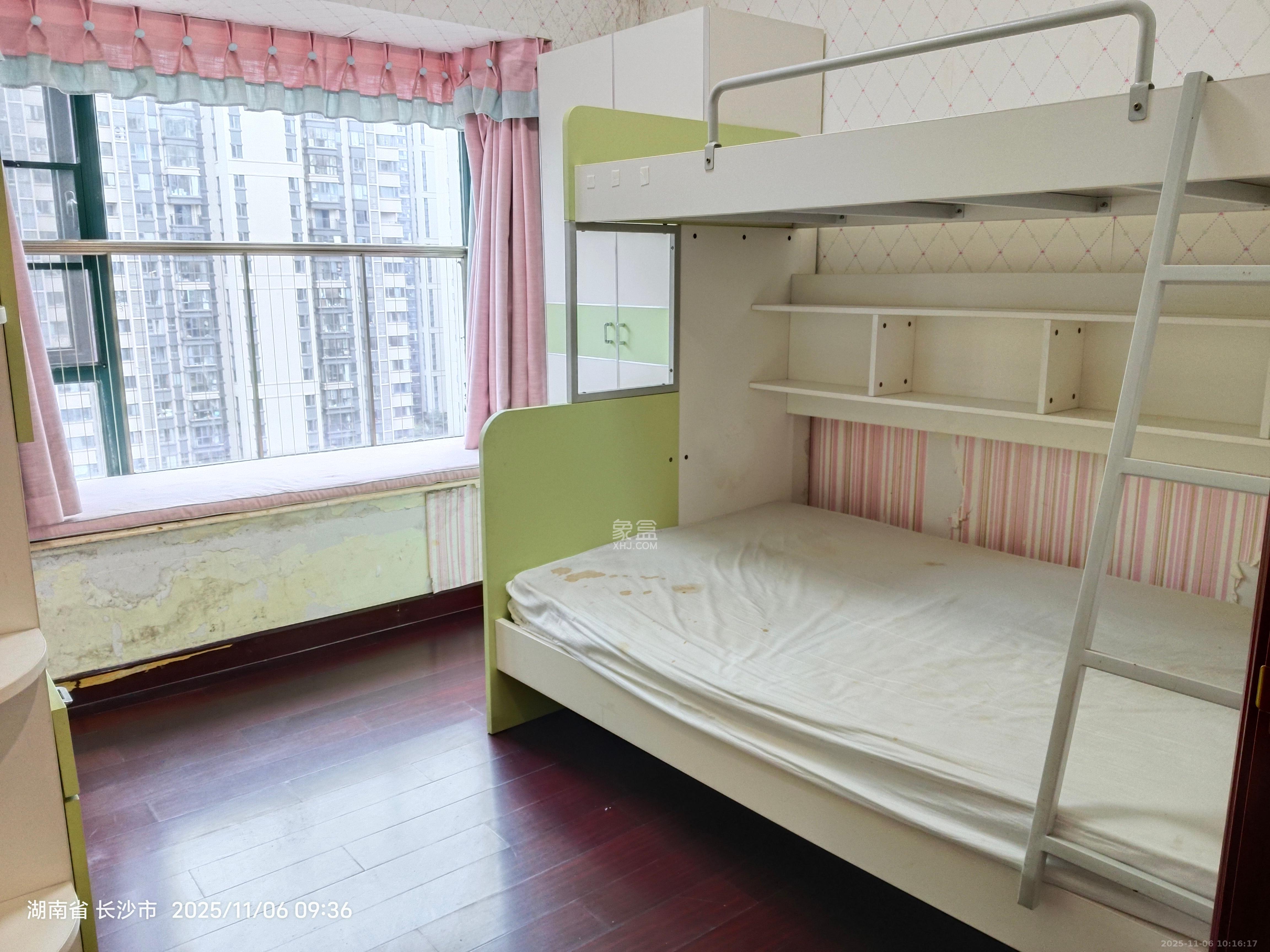 恒大翡翠华庭  3室2厅1卫    2200.0元/月室内图