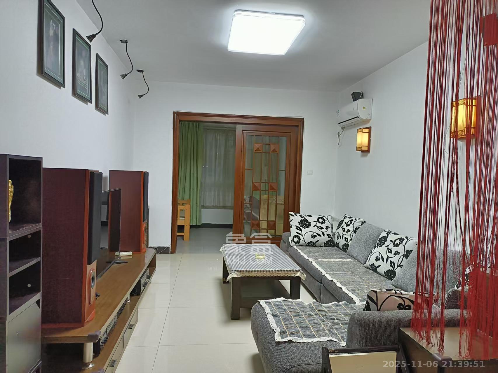 省政府机关二院 3室1厅1卫 3900.0元/月 省政府机关二院 3室1厅1卫 3900.0元/月室内图