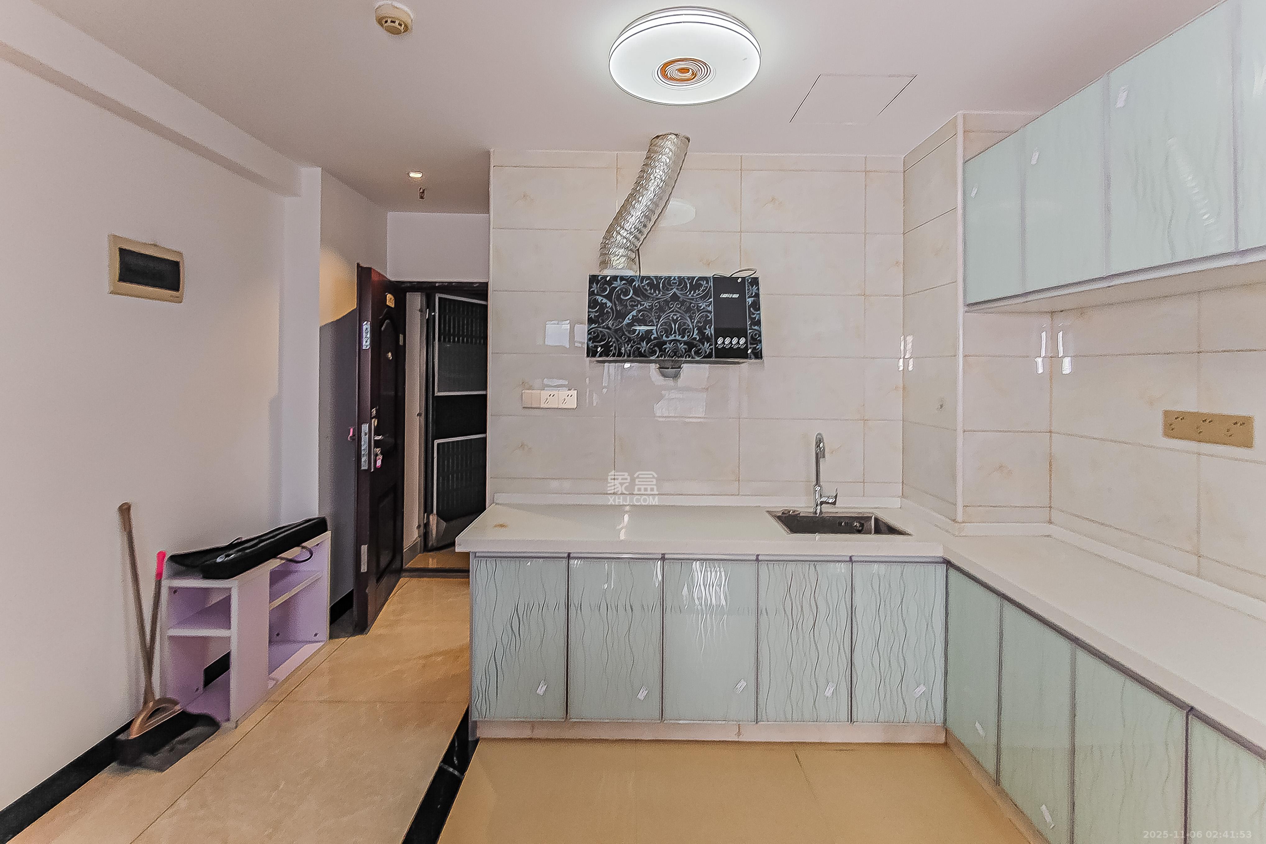 雅第大厦 1室1厅1卫 50.0万 雅第大厦 1室1厅1卫 50.0万厨房